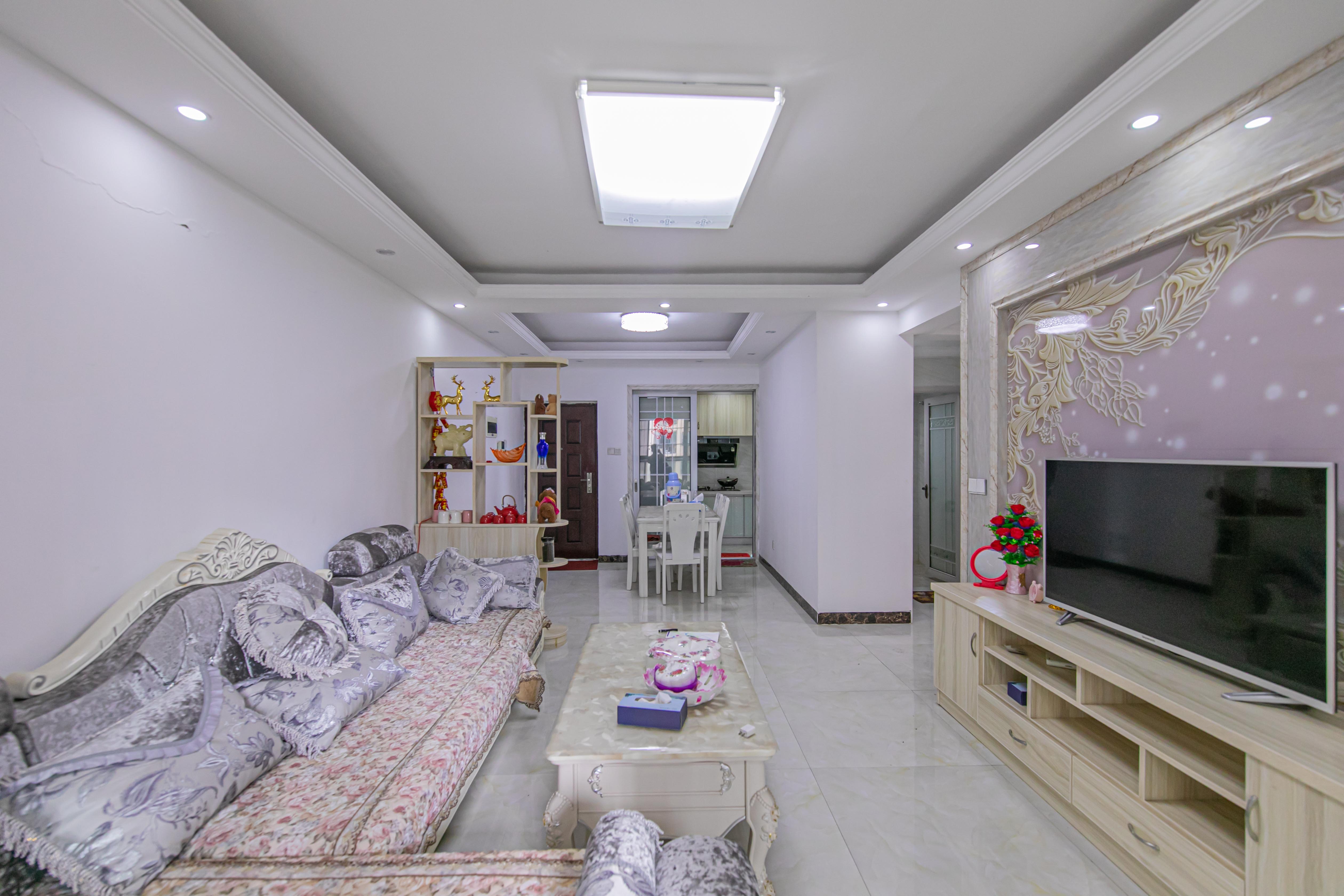 蓝山郡  3室2厅1卫    83.8万室内图1