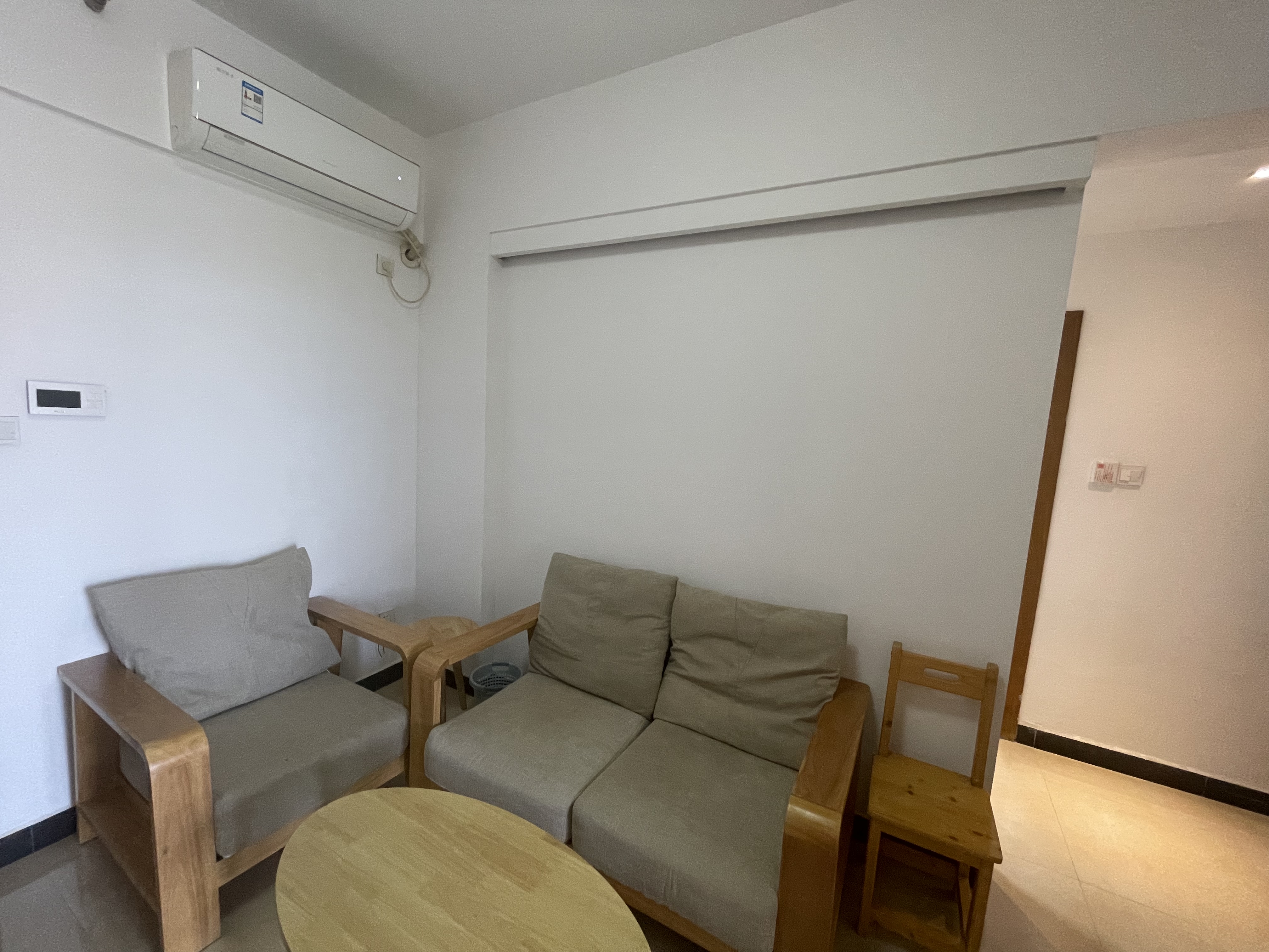 珠江愉景新城  2室1厅1卫   1500.00元/月室内图