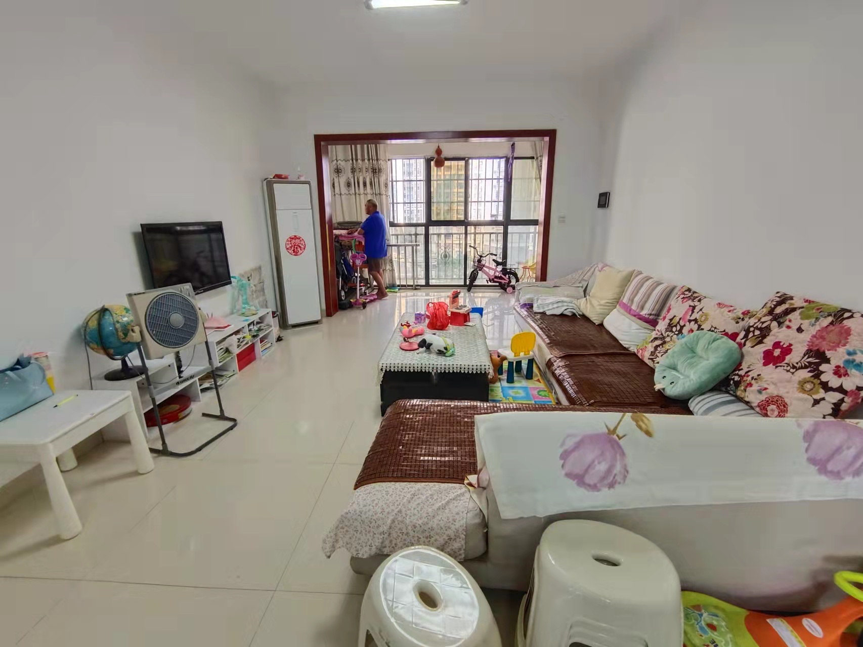 华晨御园 3室2厅2卫 90.0万 华晨御园 3室2厅2卫 90.0万室内图