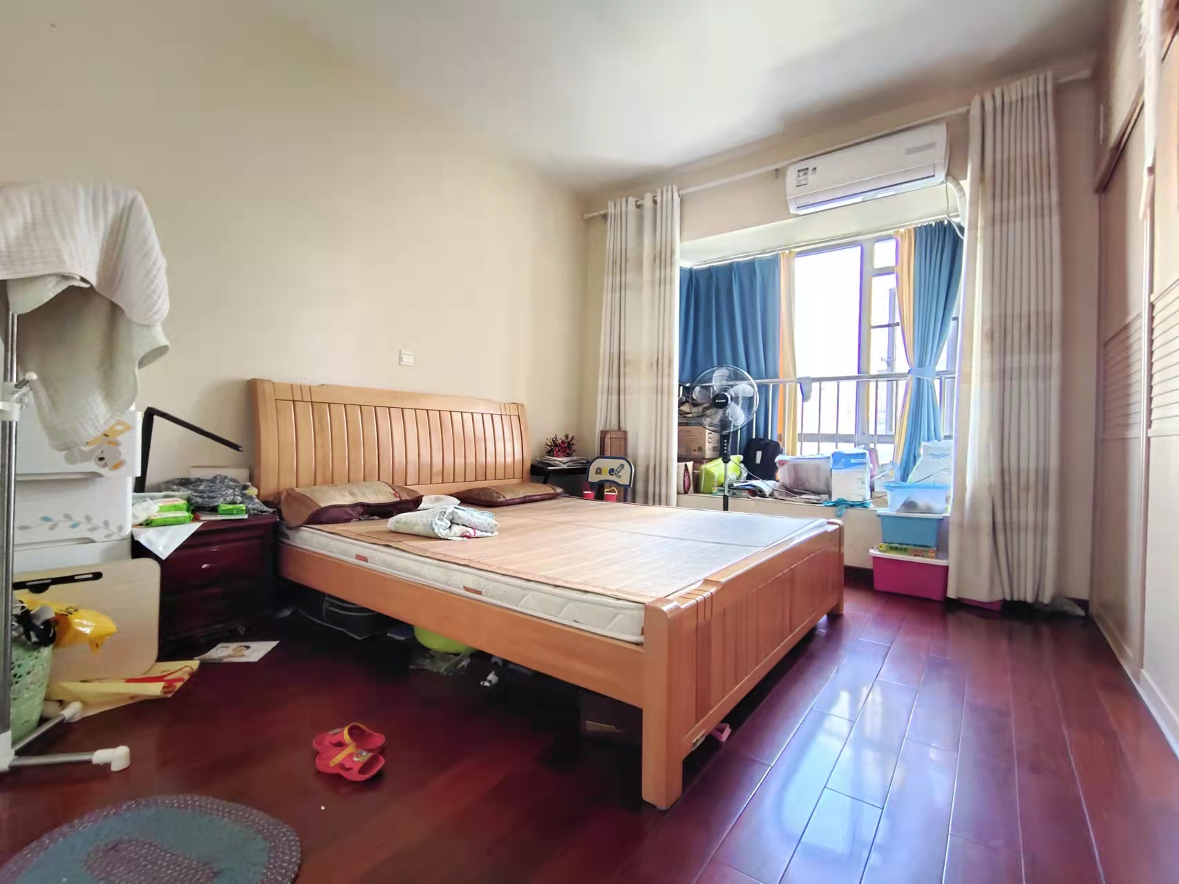 华晨御园 3室2厅2卫 90.0万 华晨御园 3室2厅2卫 90.0万室内图