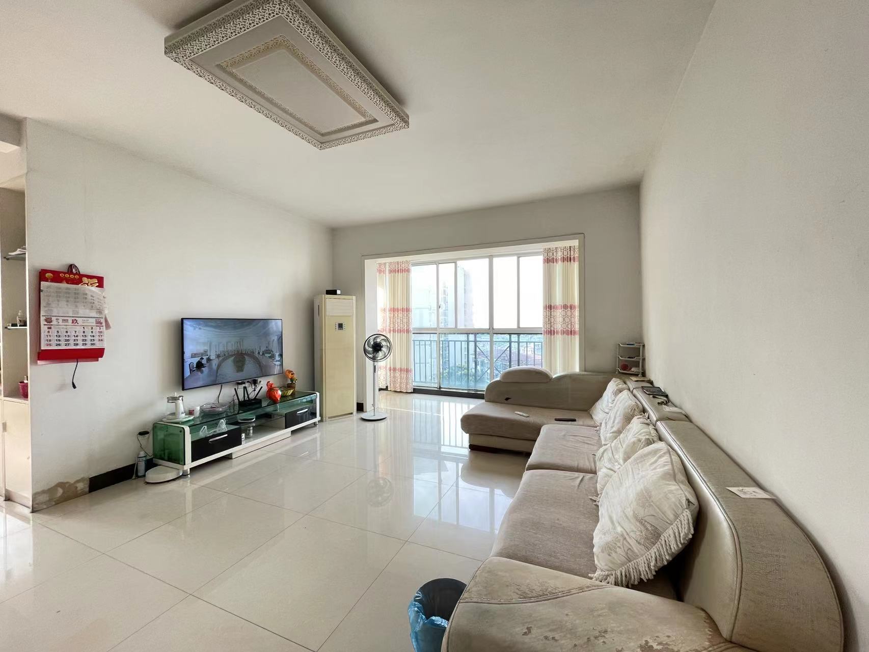 京鹰华府 3室2厅2卫 58.0万 京鹰华府 3室2厅2卫 58.0万室内图