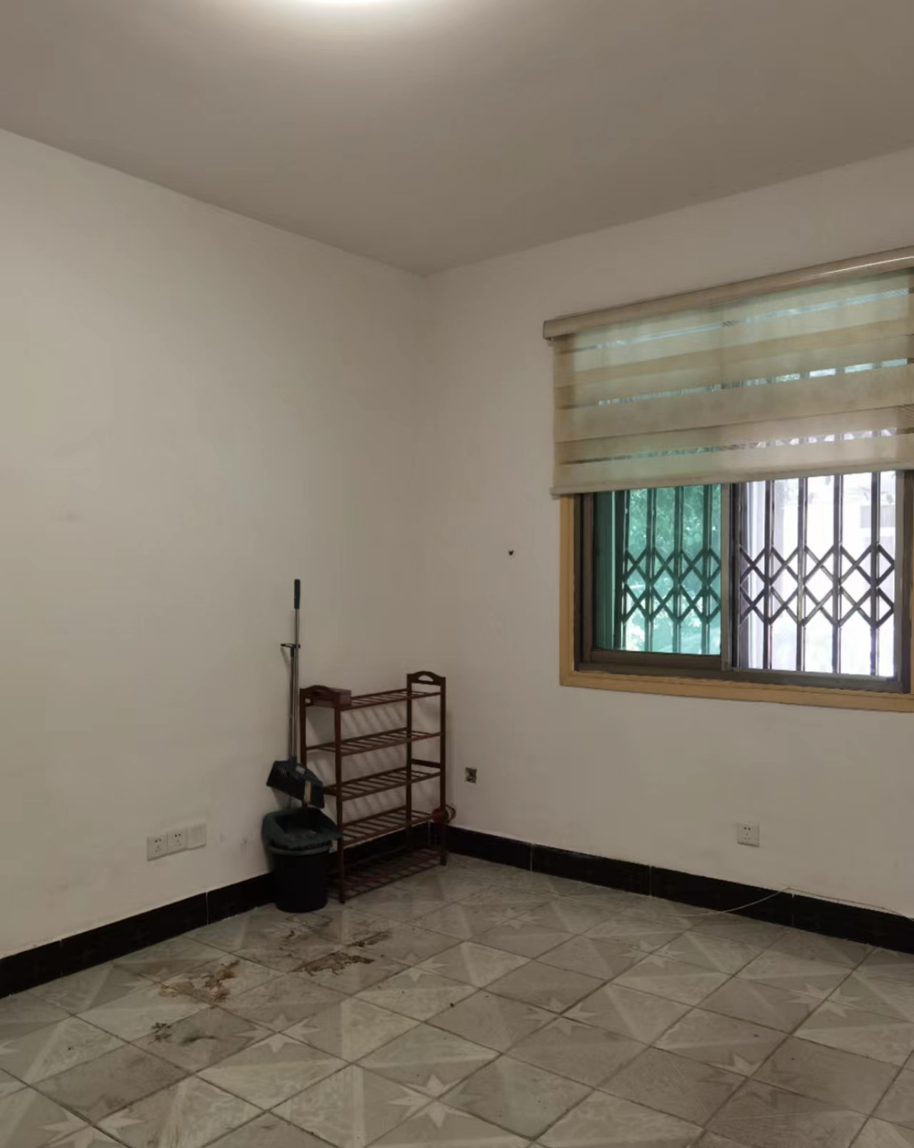 王塔冲一村 2室2厅1卫 35.0万 王塔冲一村 2室2厅1卫 35.0万室内图