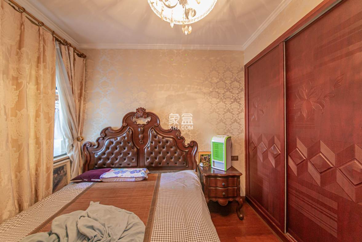 博林金谷 4室2厅2卫 268.0万 博林金谷 4室2厅2卫 268.0万卧室