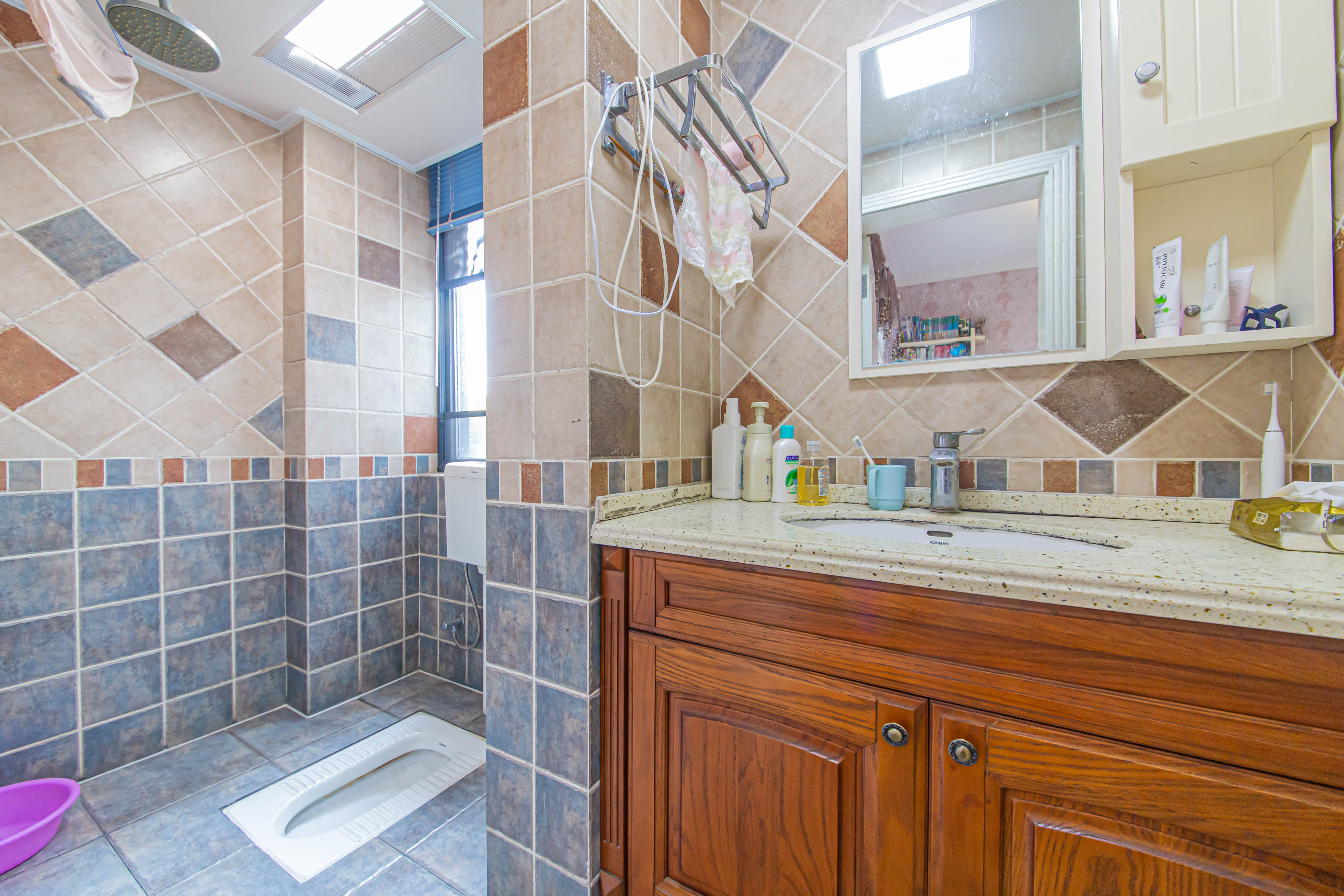 博林金谷 4室2厅2卫 268.0万 博林金谷 4室2厅2卫 268.0万卧室