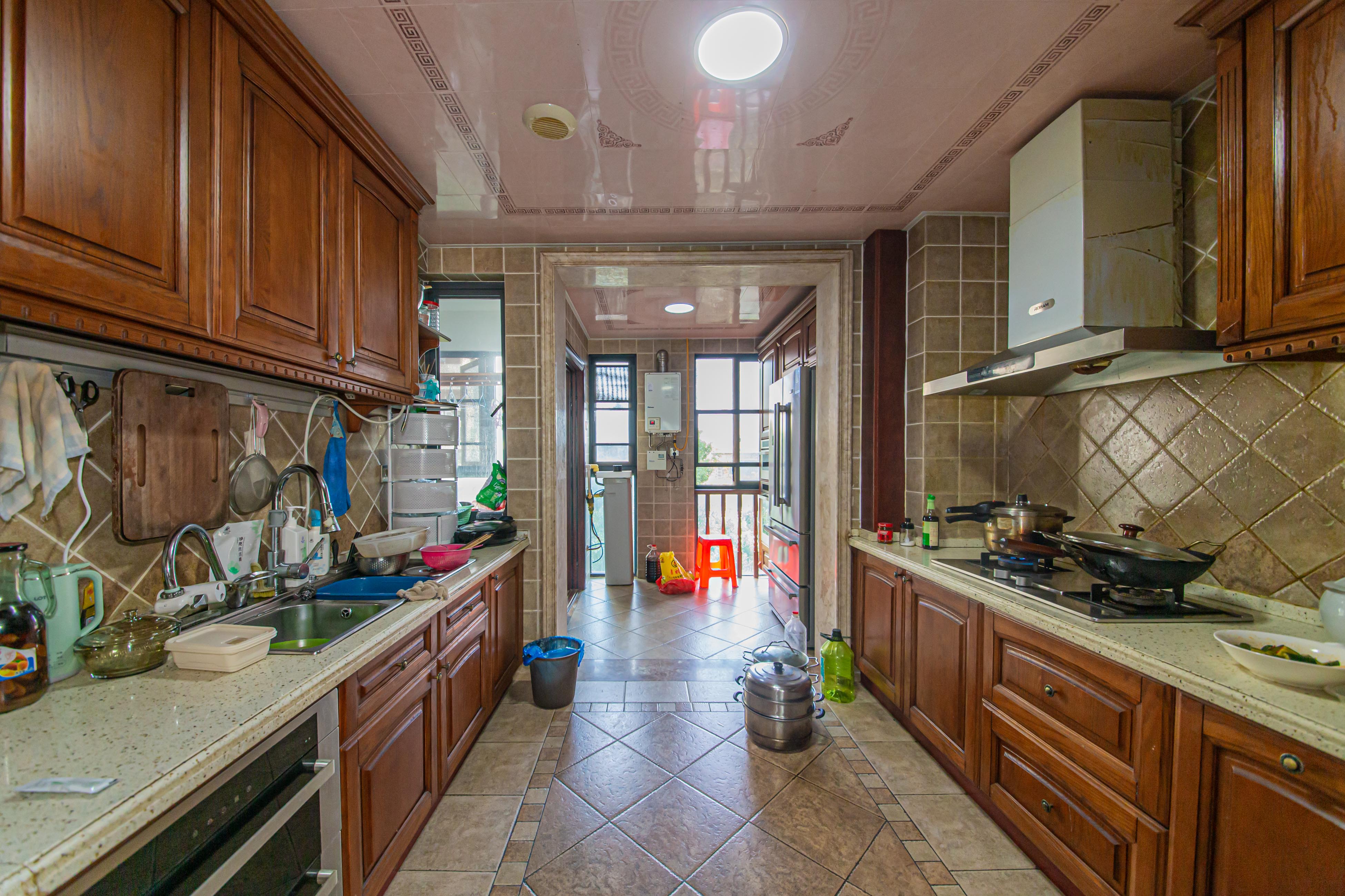 博林金谷 4室2厅2卫 268.0万 博林金谷 4室2厅2卫 268.0万厨房