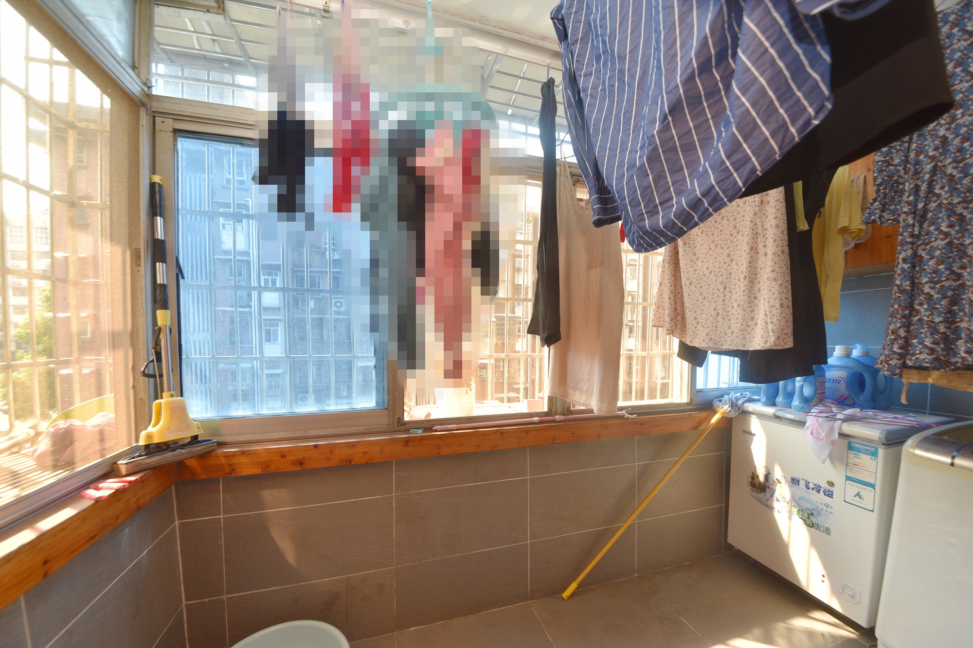 荣安宿舍  2室2厅1卫    48.8万阳台