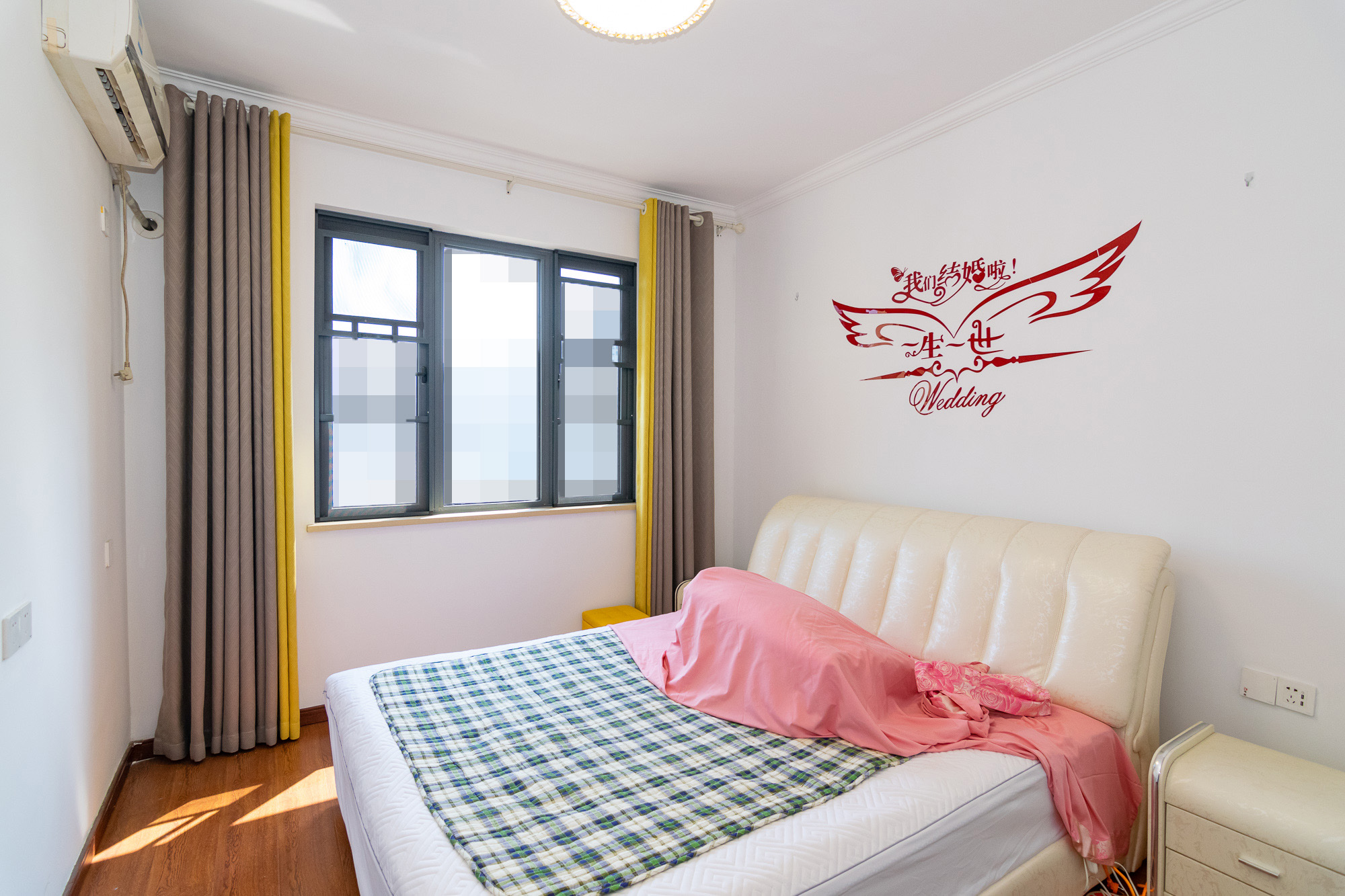 澳海澜庭 3室2厅1卫 82.0万 澳海澜庭 3室2厅1卫 82.0万卧室