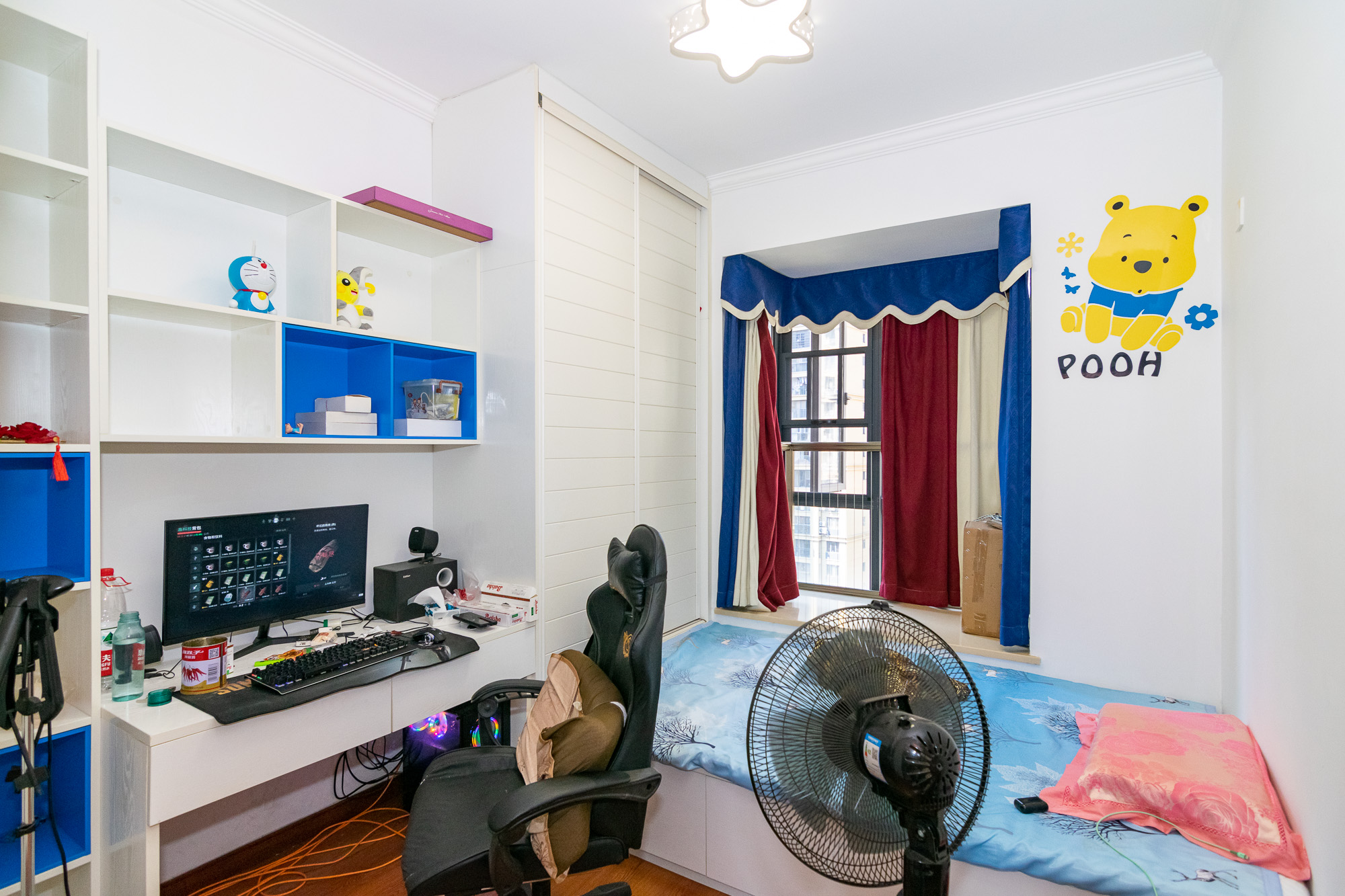 澳海澜庭 3室2厅1卫 82.0万 澳海澜庭 3室2厅1卫 82.0万卧室