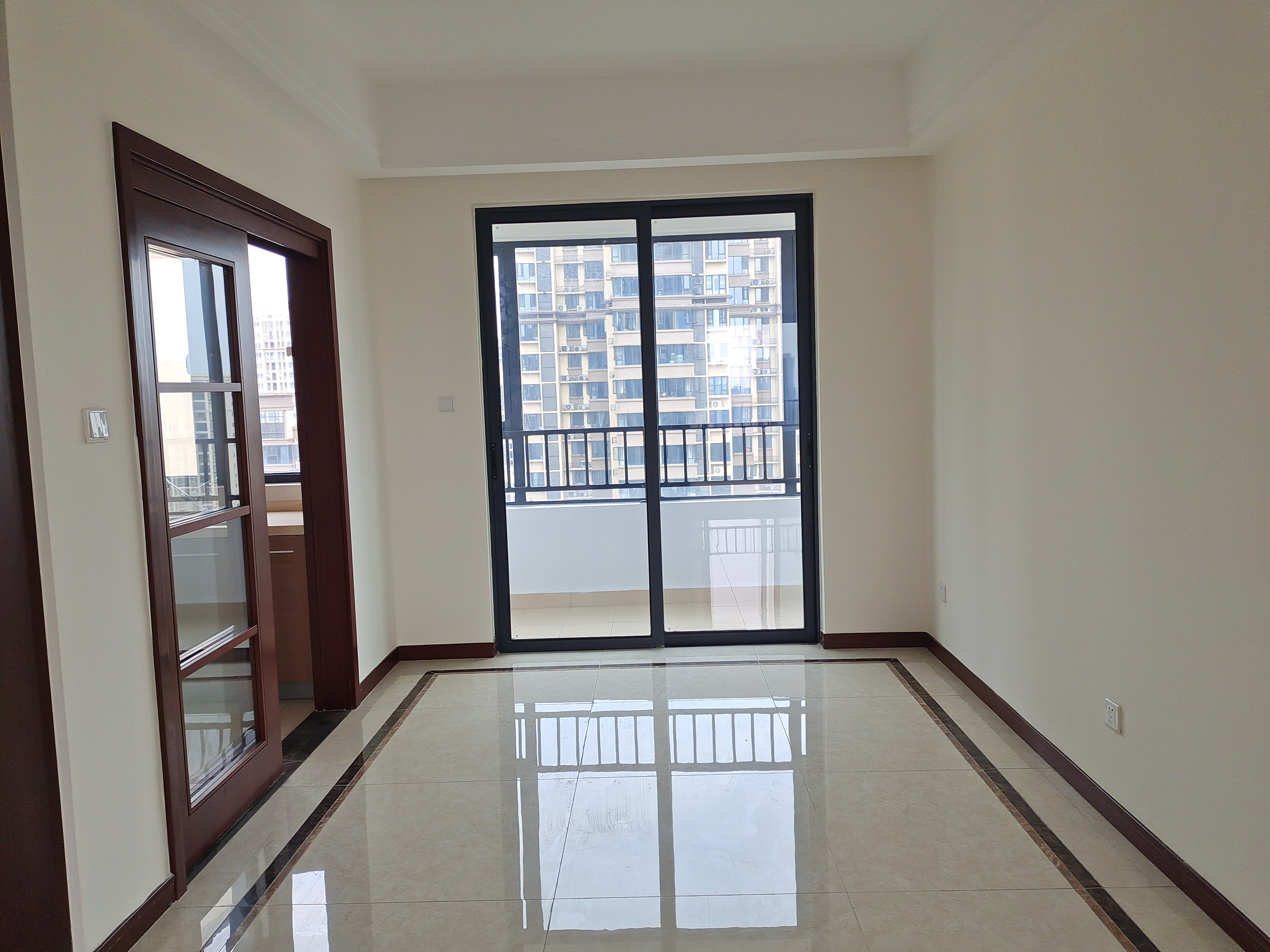 中建玥熙台 4室2厅2卫 92.0万 中建玥熙台 4室2厅2卫 92.0万室内图