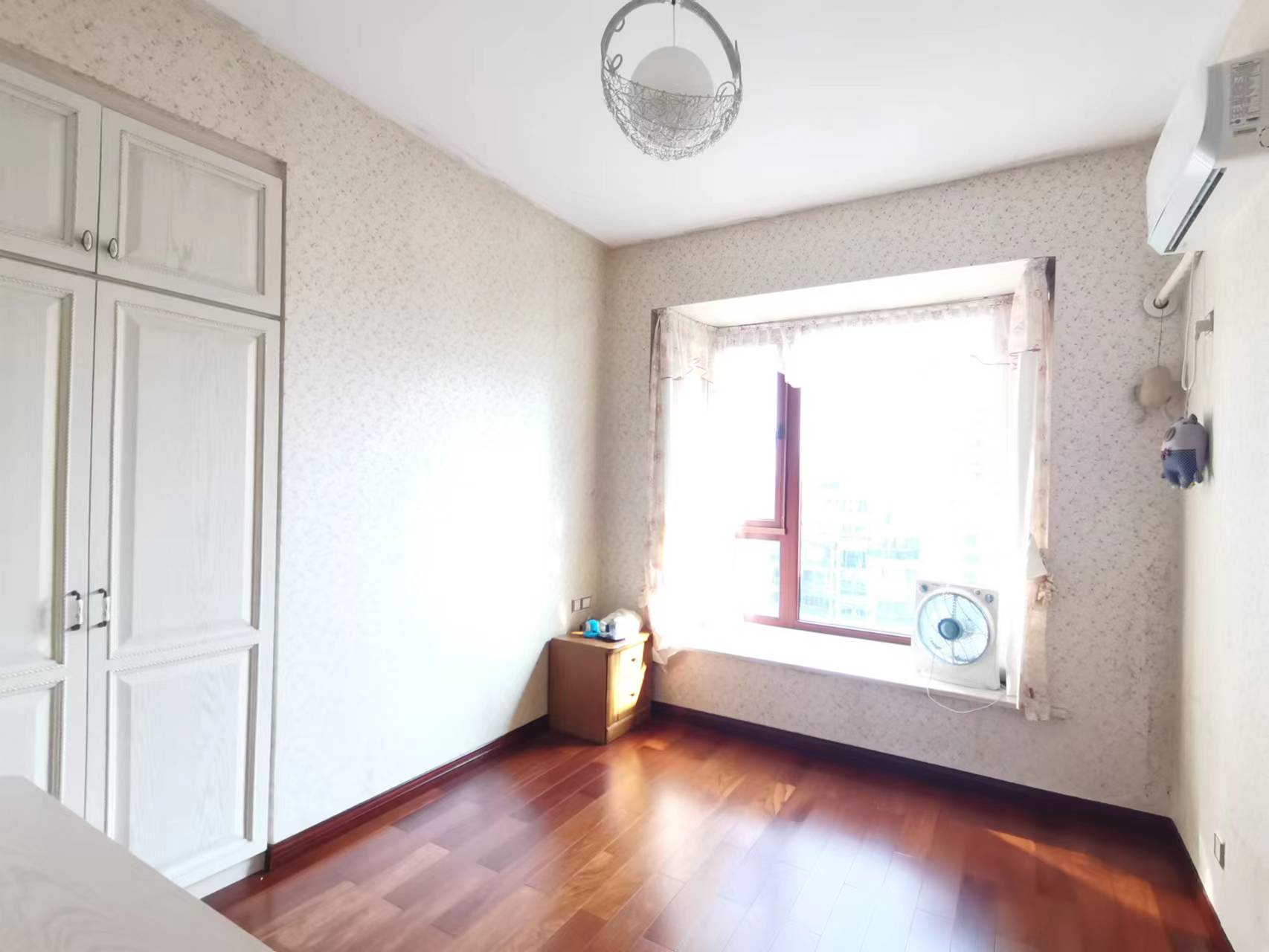 丽景滨江 3室2厅2卫 160.0万 丽景滨江 3室2厅2卫 160.0万室内图