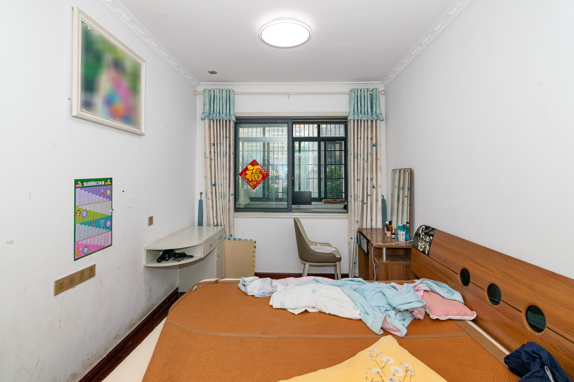 勤诚达新界 7室3厅3卫 180.0万 勤诚达新界 7室3厅3卫 180.0万卧室