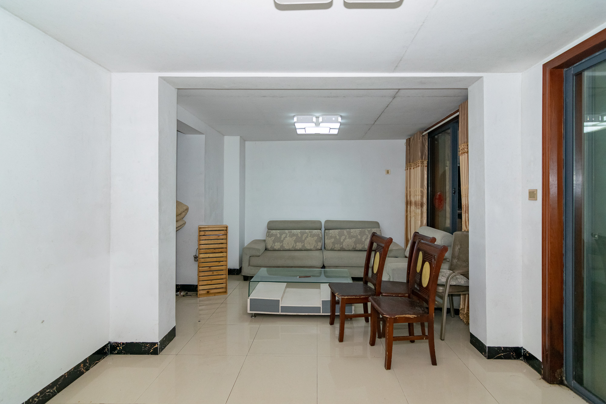 勤诚达新界 7室3厅3卫 180.0万 勤诚达新界 7室3厅3卫 180.0万其他