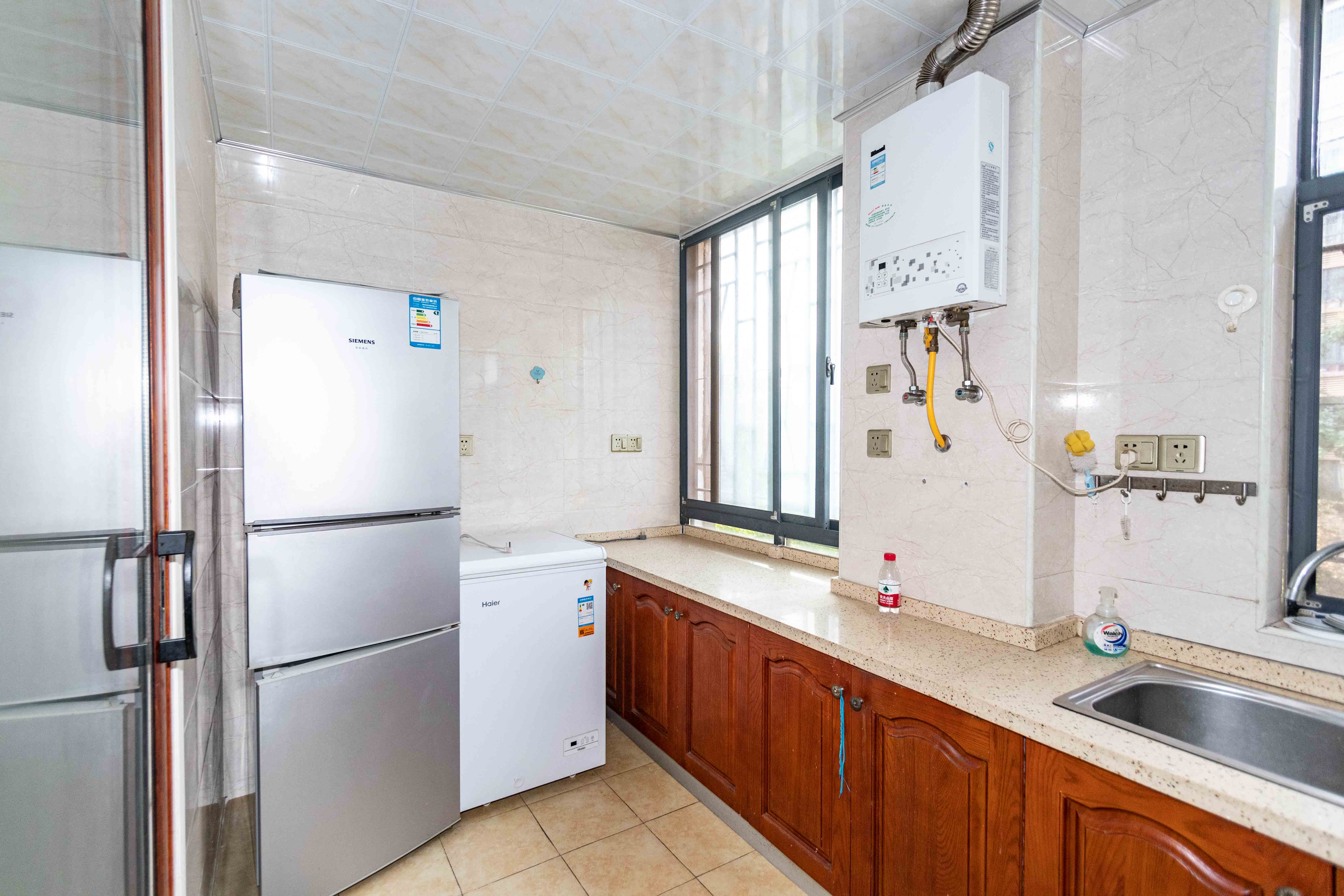 五矿格澜郡  3室2厅2卫    76.0万厨房