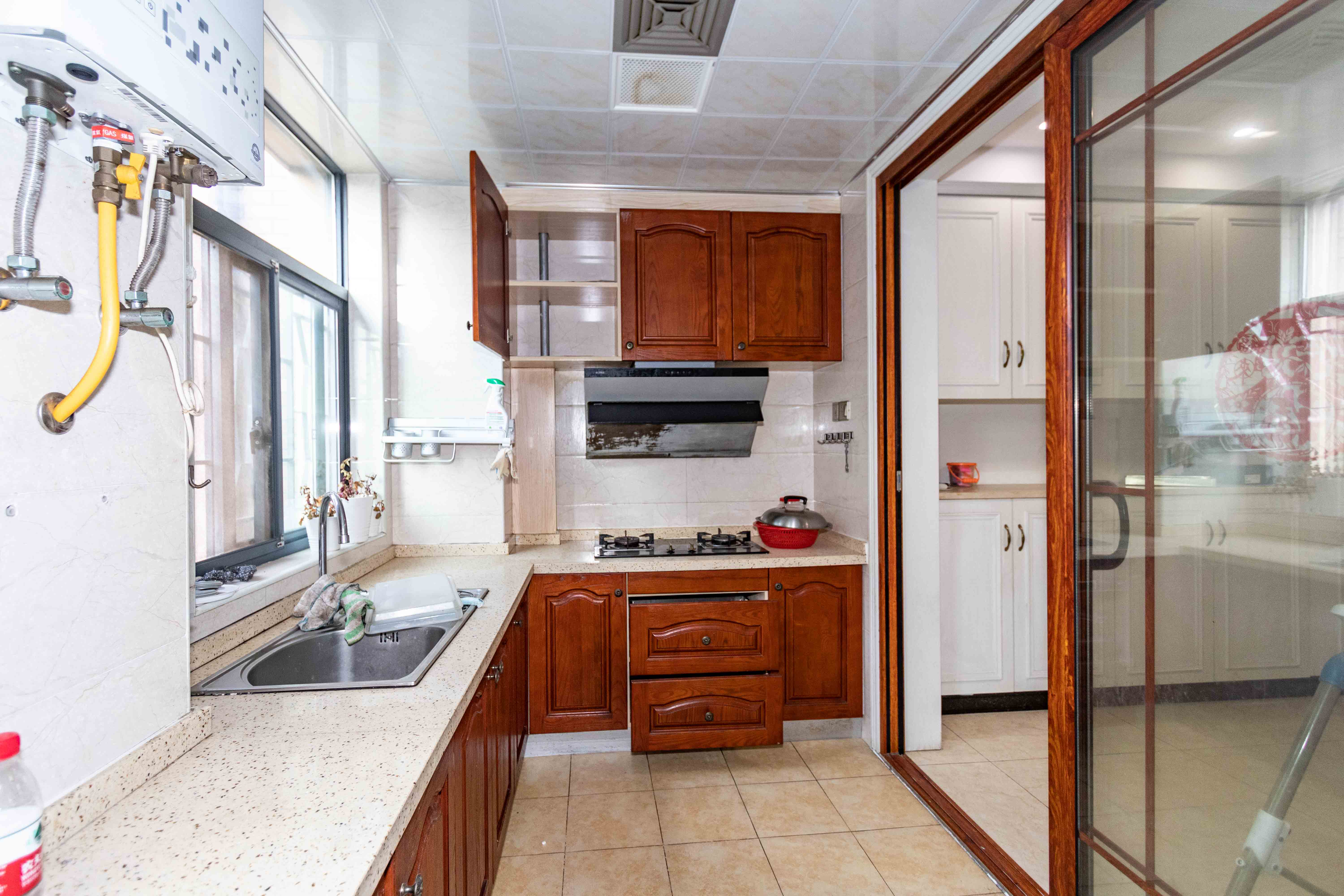 五矿格澜郡  3室2厅2卫    76.0万厨房