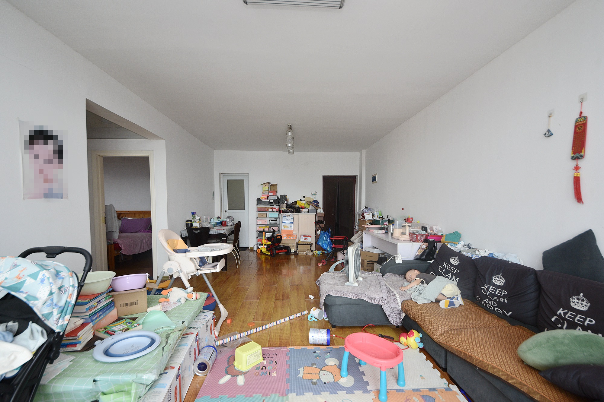 曙光领峰（曙光家园）  2室2厅2卫   75.00万客厅