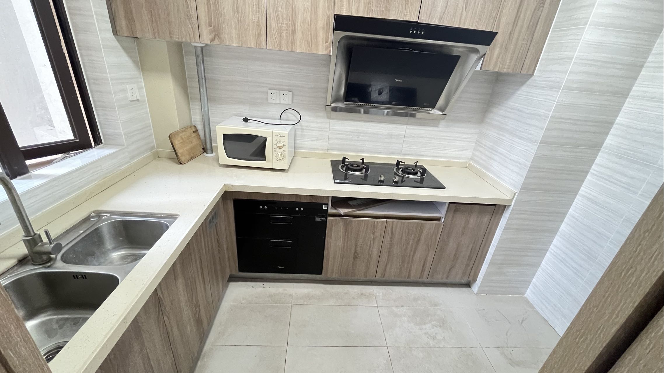 东部美的城 4室2厅2卫 110.0万 东部美的城 4室2厅2卫 110.0万室内图