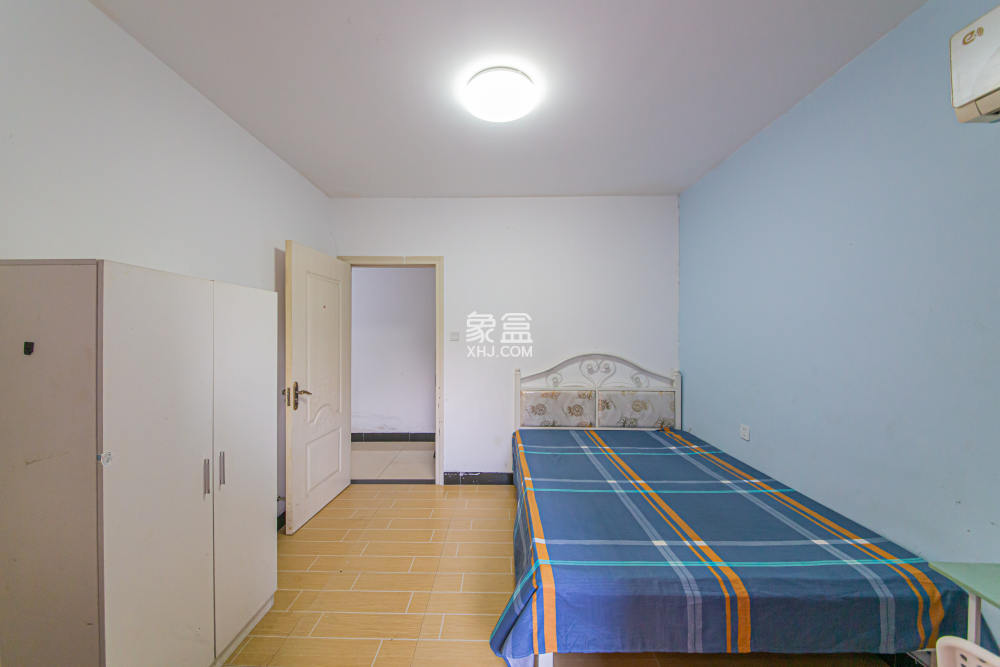 克拉美丽山庄（晟领国际）  4室2厅2卫    120.0万