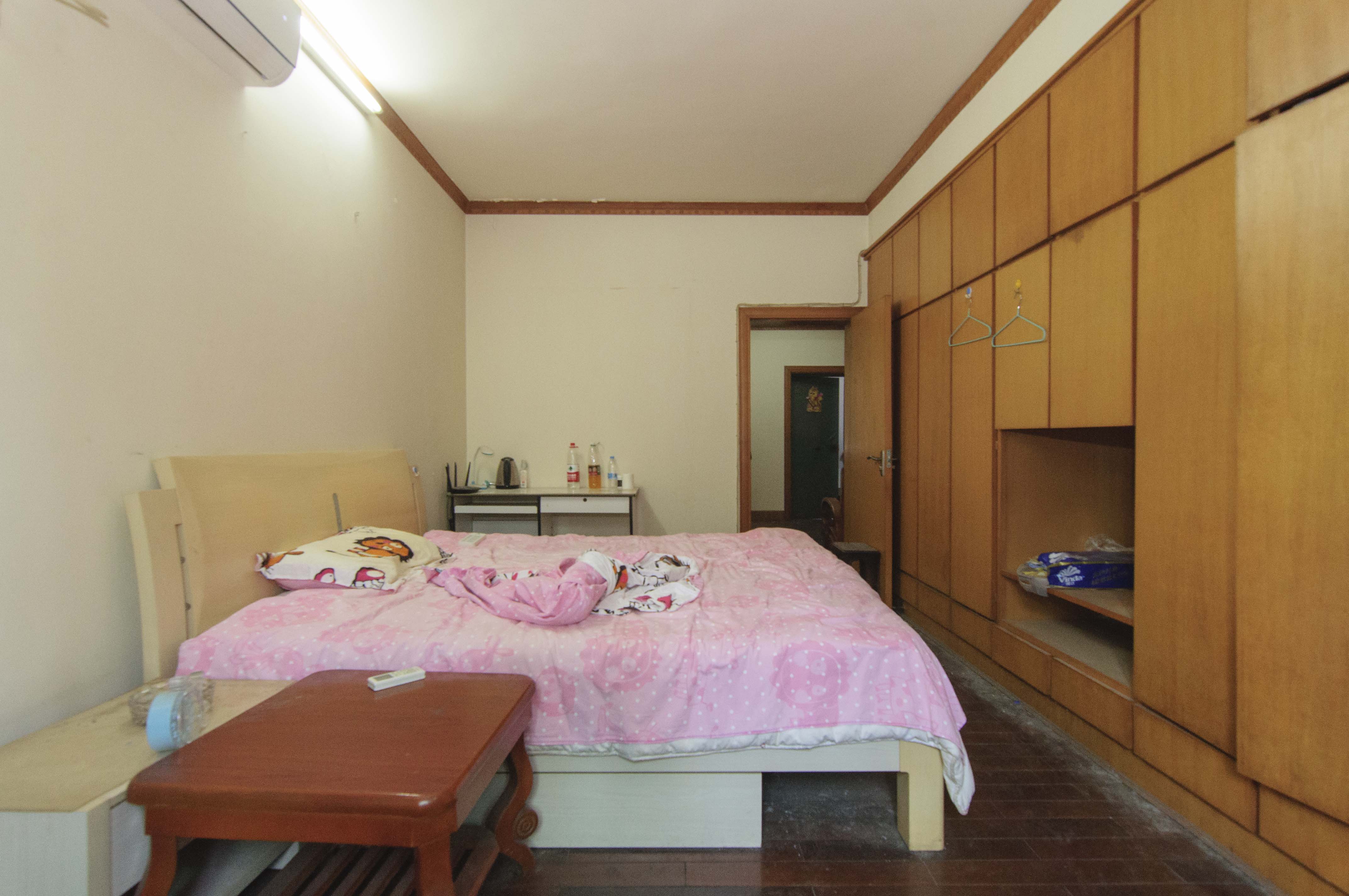 仰天湖省送变电宿舍  3室2厅1卫    62.0万卧室