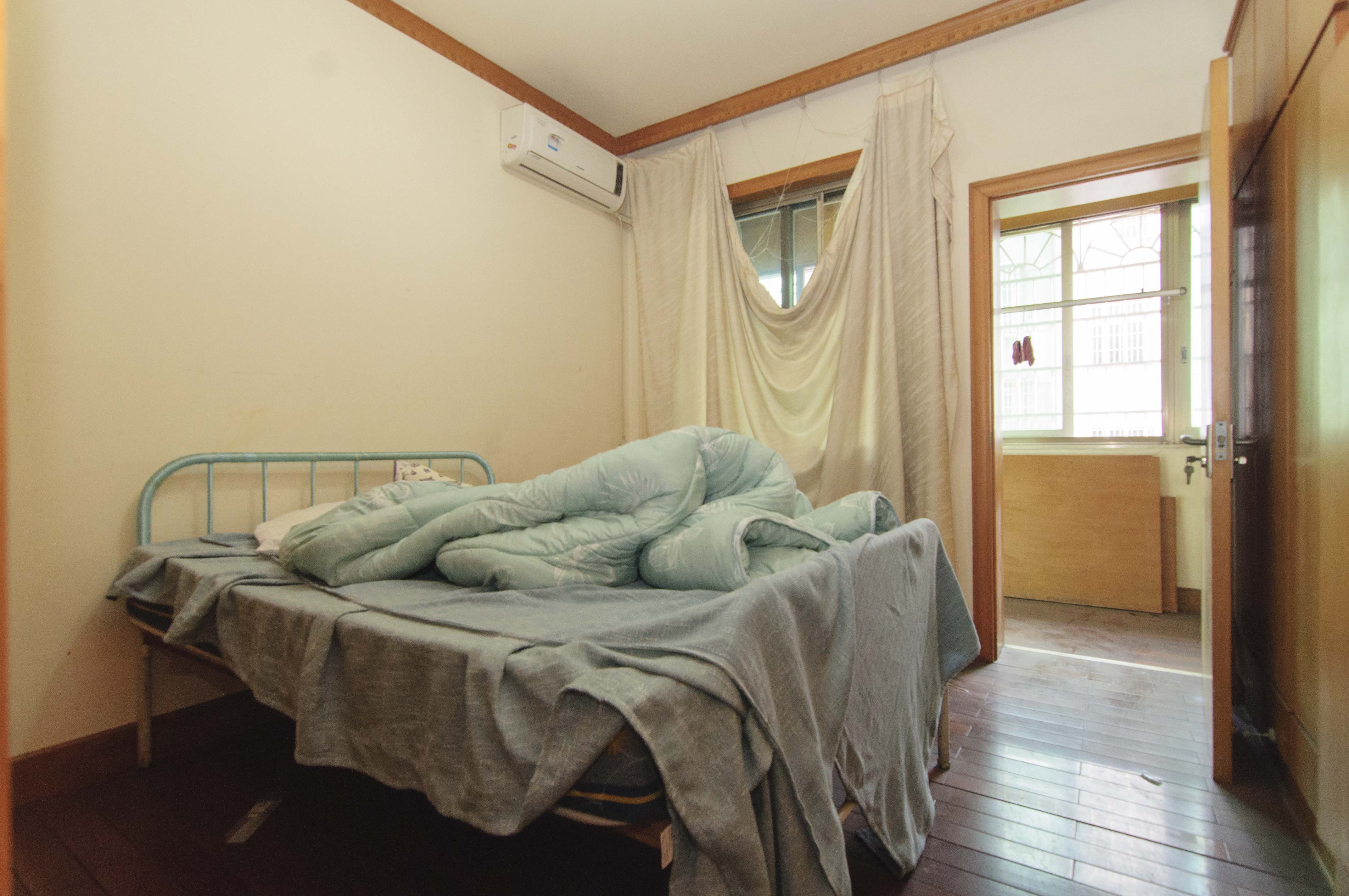 仰天湖省送变电宿舍  3室2厅1卫    62.0万卧室