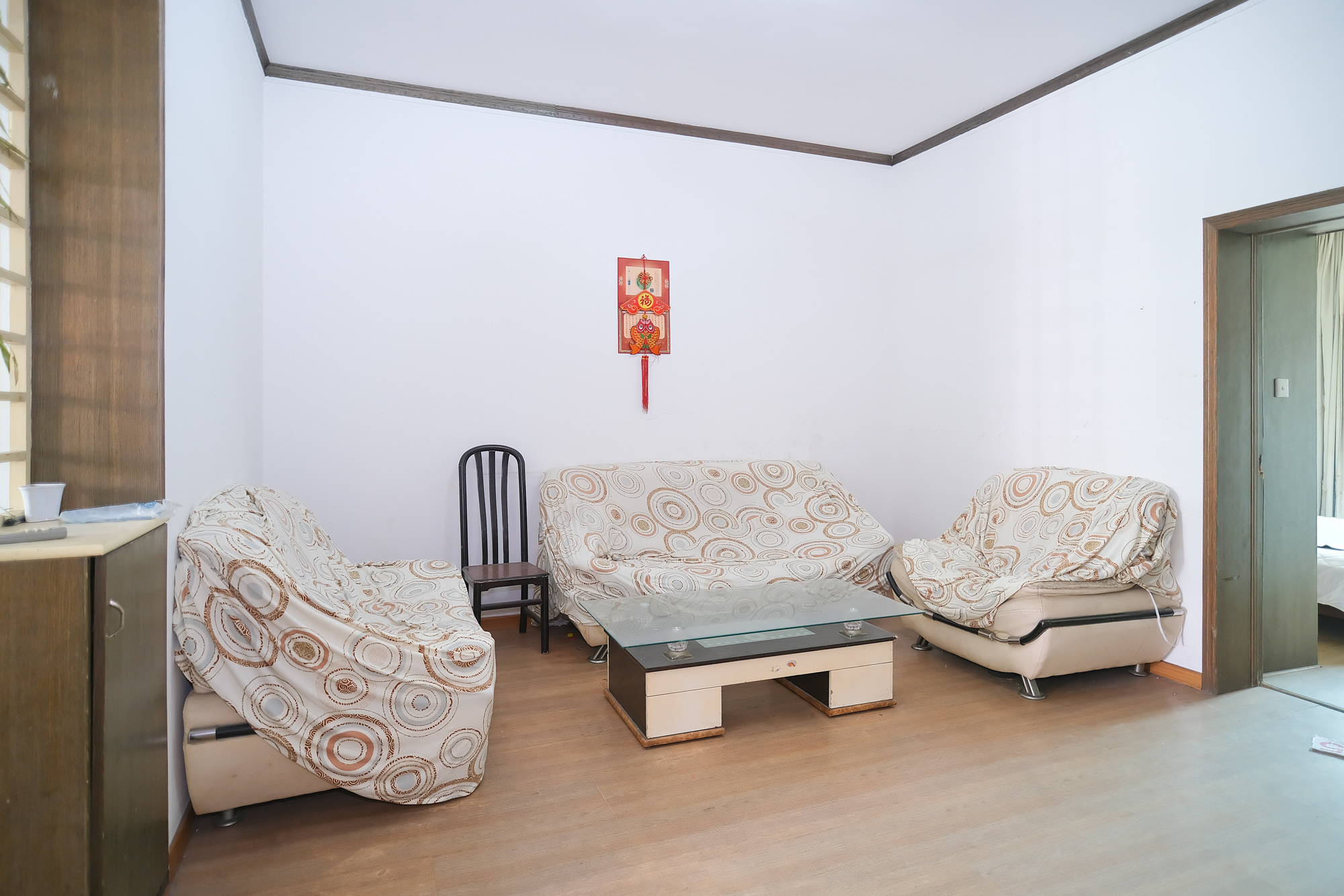 中南汽车世界  2室2厅1卫    43.0万 中南汽车世界  2室2厅1卫    43.0万客厅