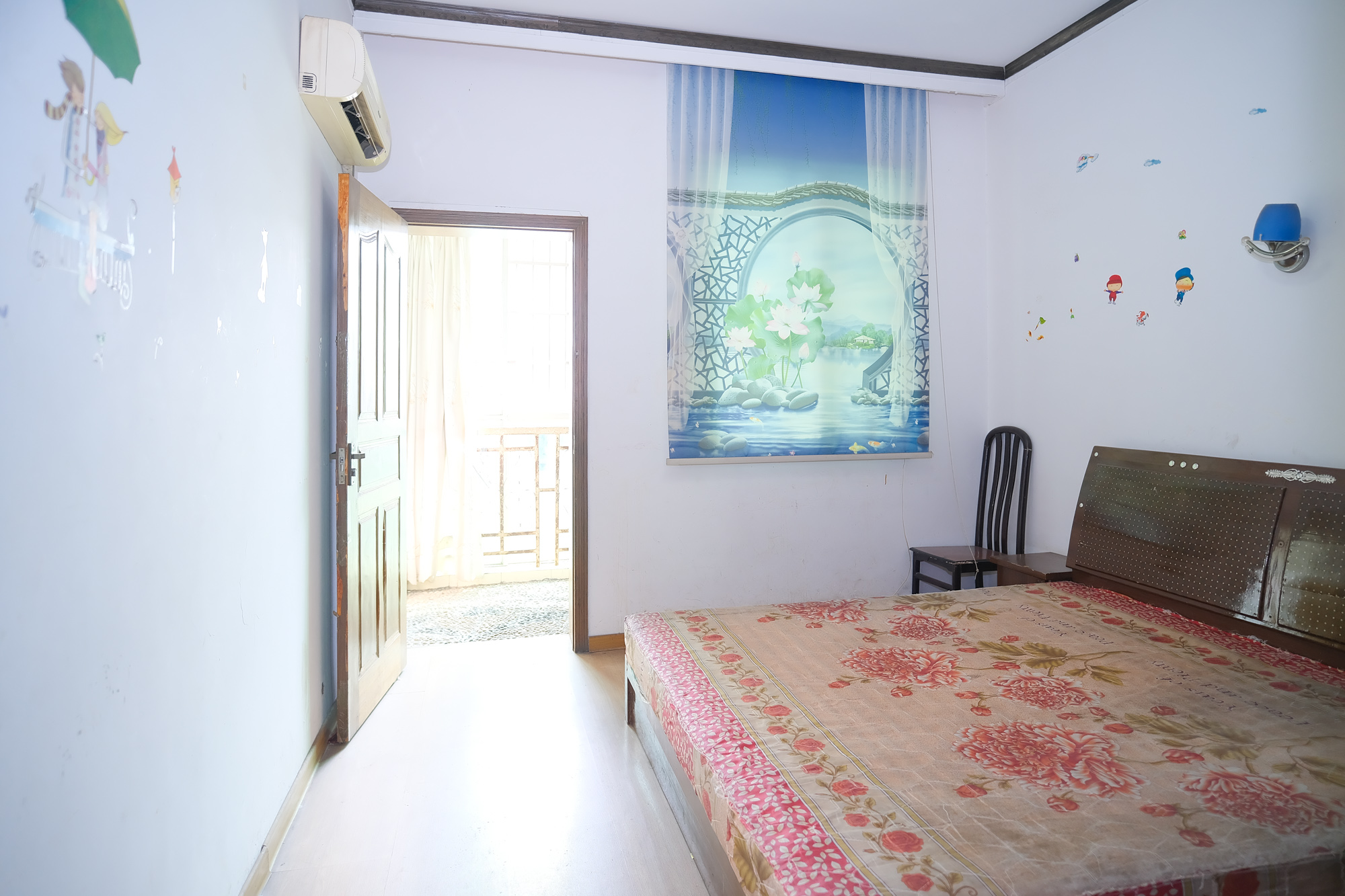 中南汽车世界  2室2厅1卫    43.0万 中南汽车世界  2室2厅1卫    43.0万卧室