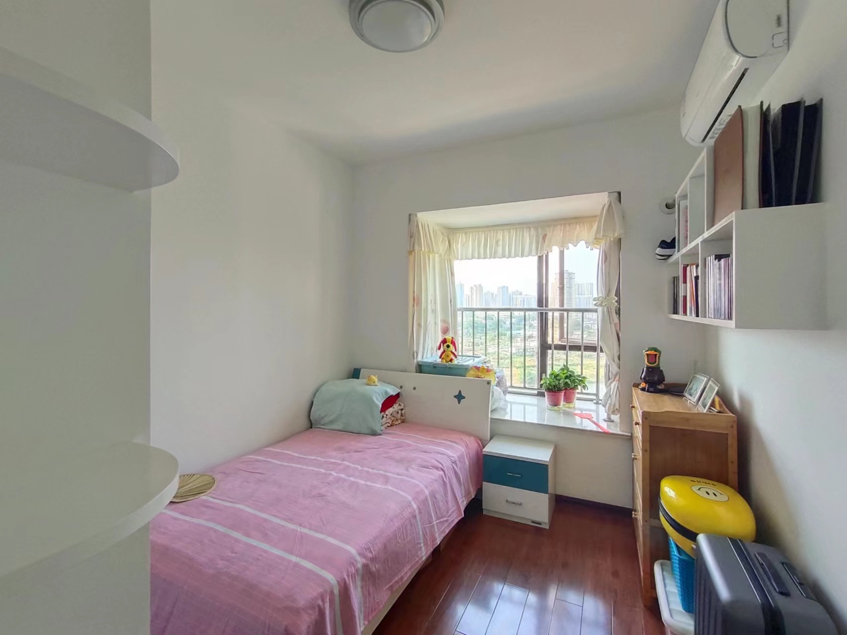 水岸花城(翠堤湾) 3室2厅2卫 58.00万 水岸花城(翠堤湾) 3室2厅2卫 58.00万室内图