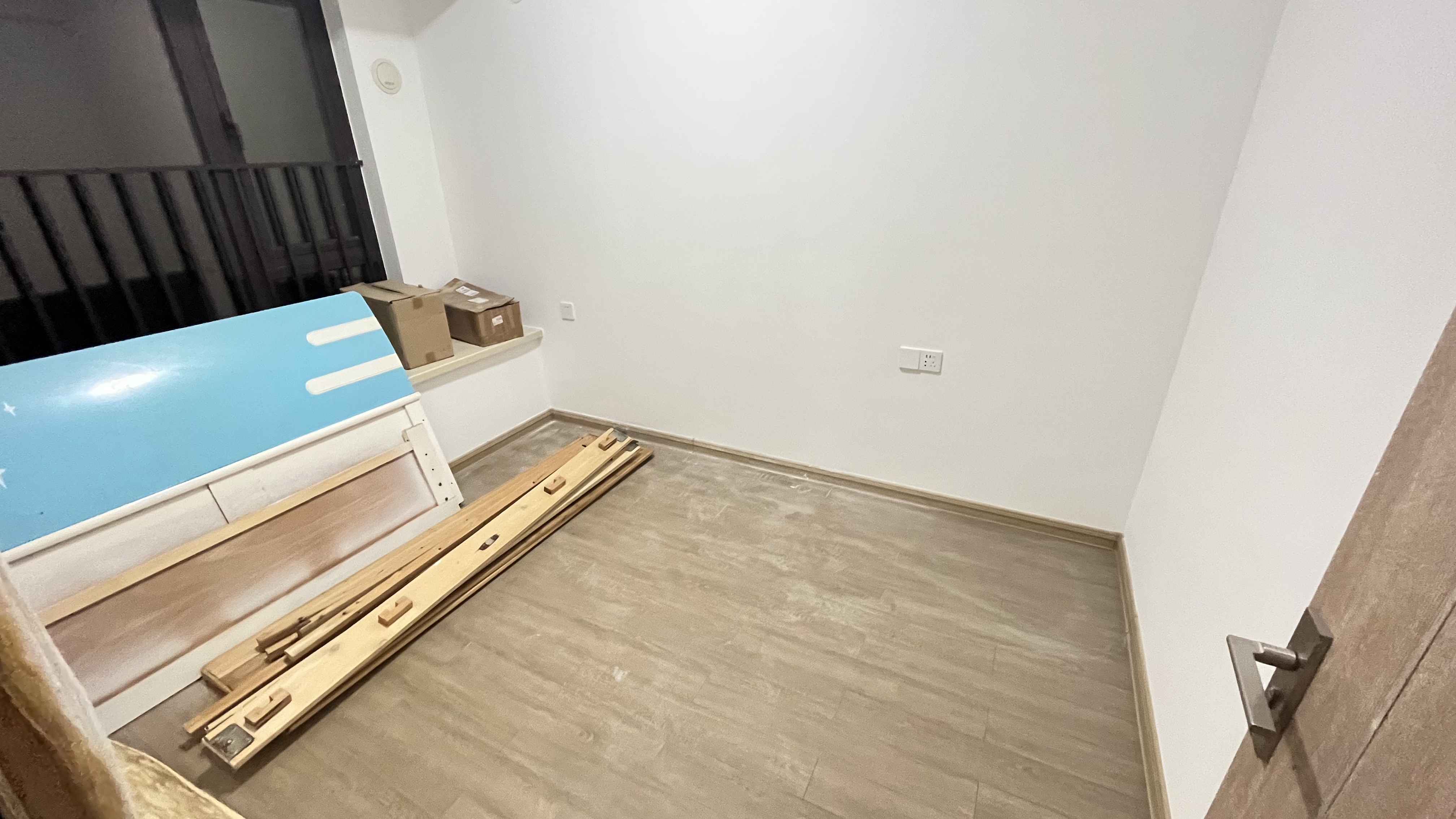 东部美的城 4室2厅2卫 95.0万 东部美的城 4室2厅2卫 95.0万室内图