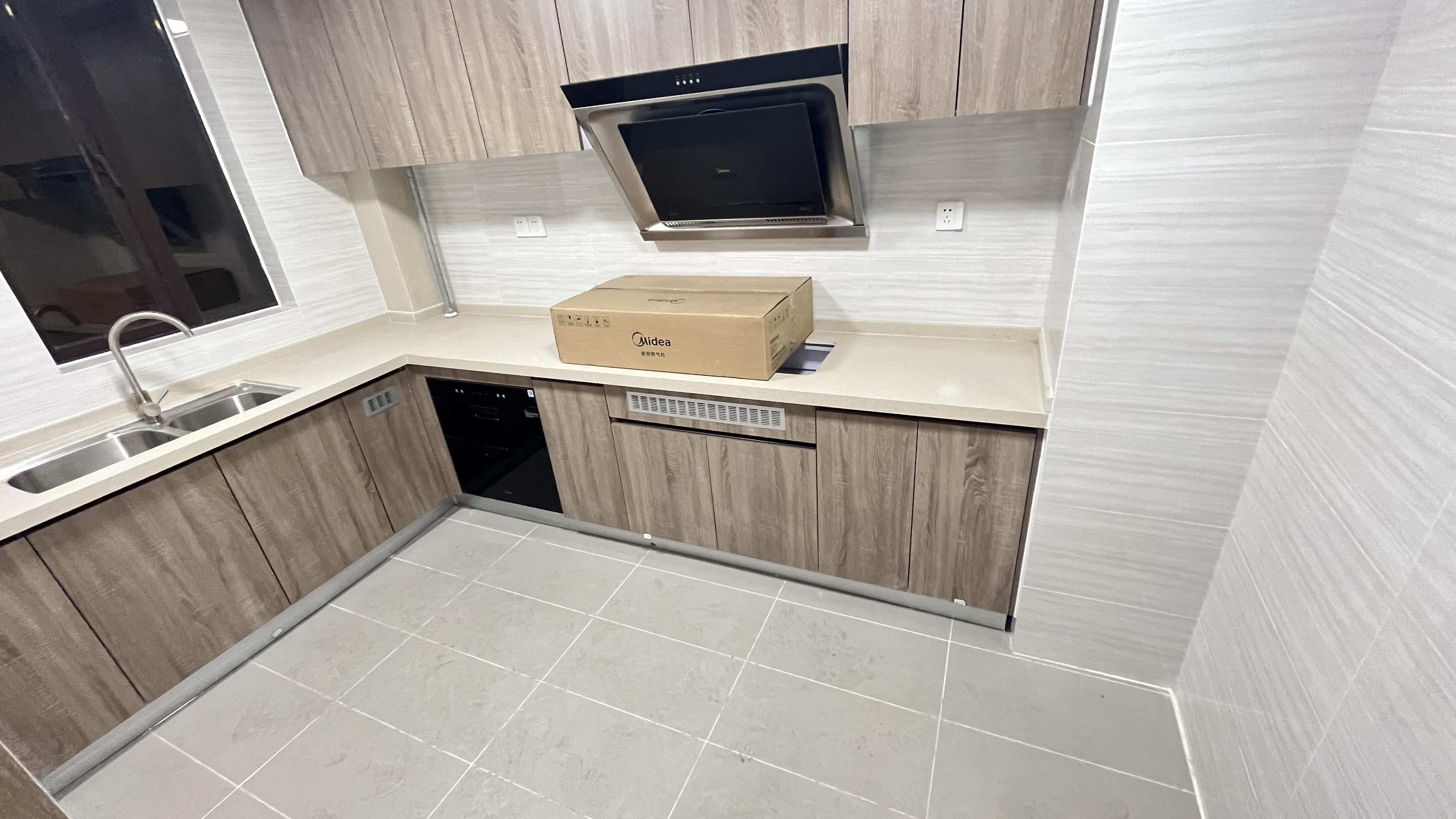 东部美的城 4室2厅2卫 95.0万 东部美的城 4室2厅2卫 95.0万室内图