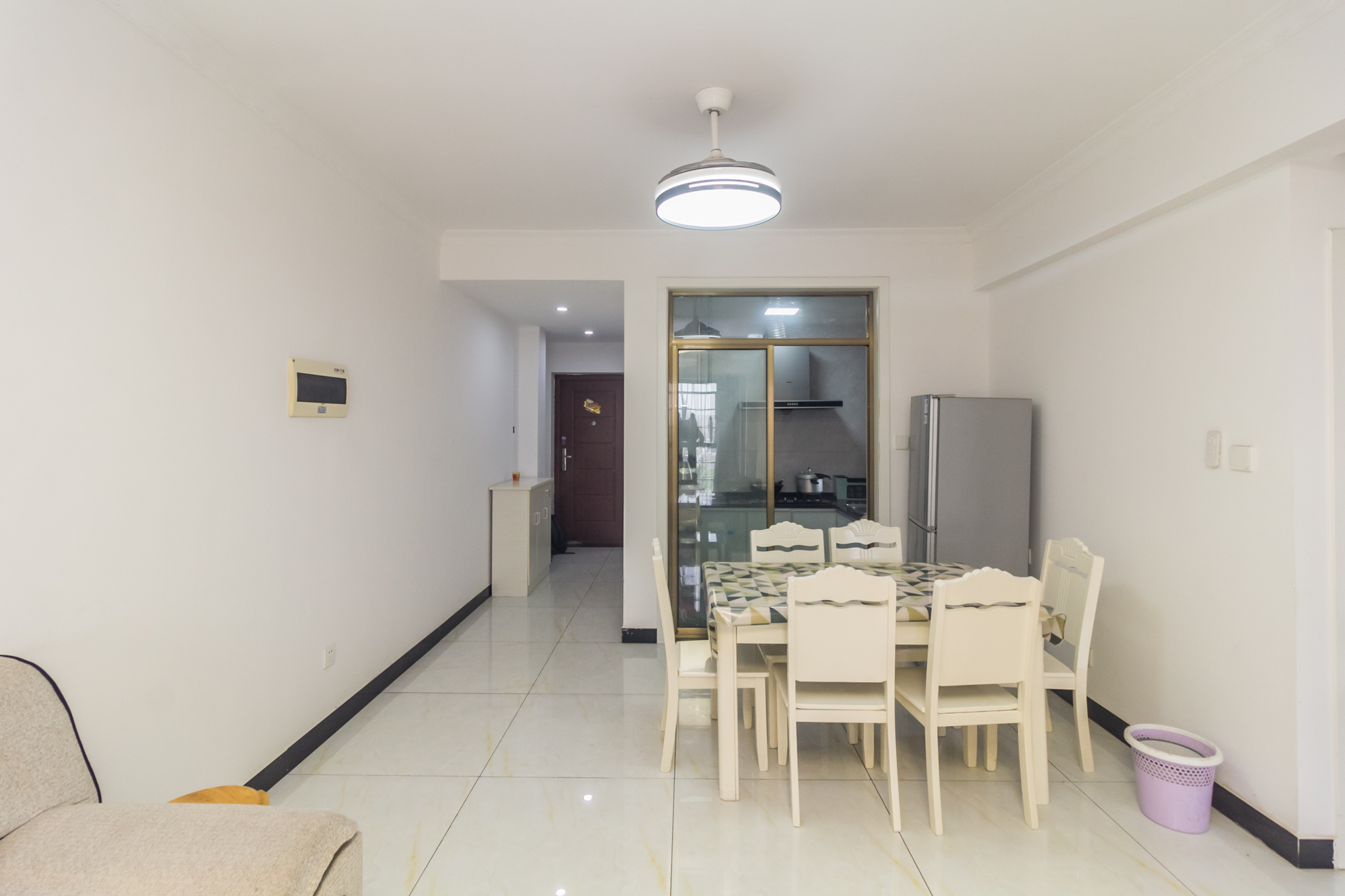 高林仕家 3室2厅1卫 83.78万 高林仕家 3室2厅1卫 83.78万客厅