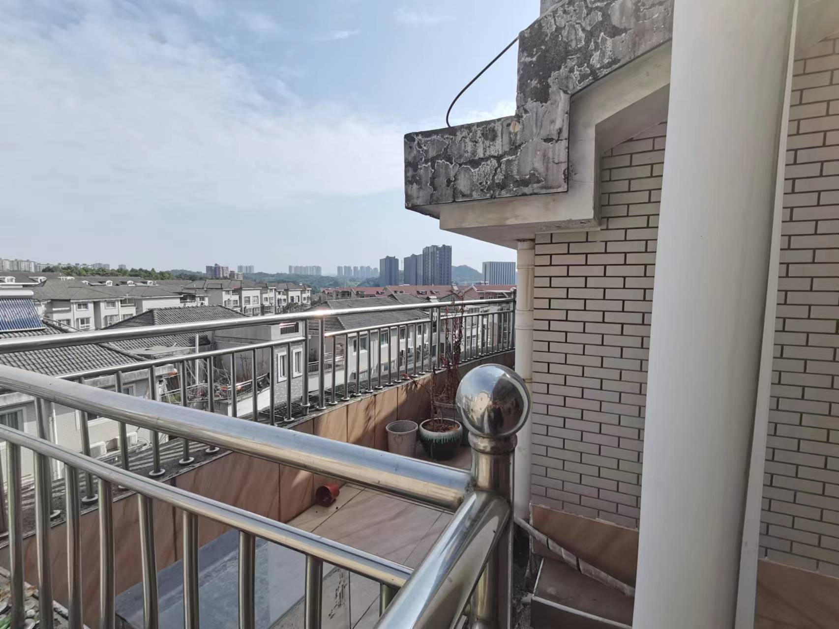 枫溪苑 6室2厅3卫 76.8万 枫溪苑 6室2厅3卫 76.8万室内图