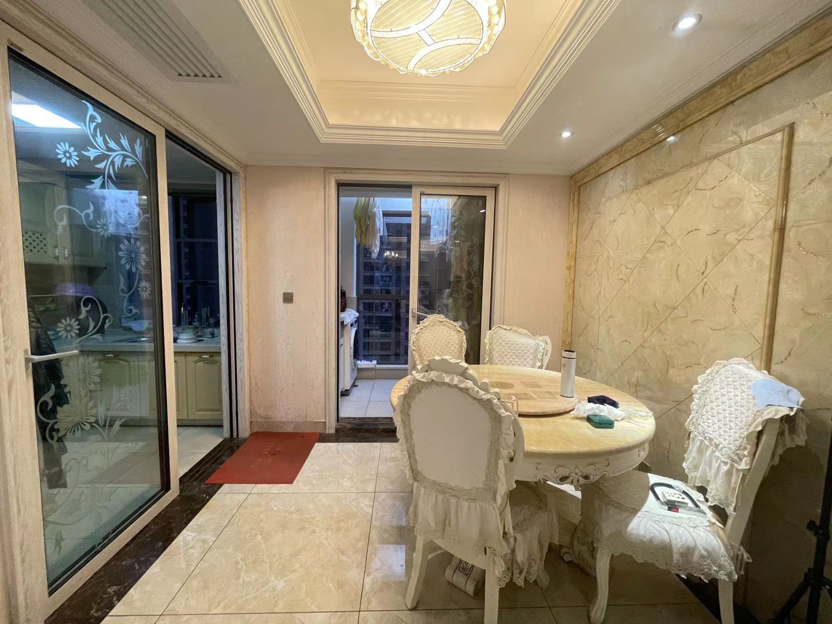 凯旋名门人民中路1006号 4室2厅2卫 128.0万 凯旋名门人民中路1006号 4室2厅2卫 128.0万室内图