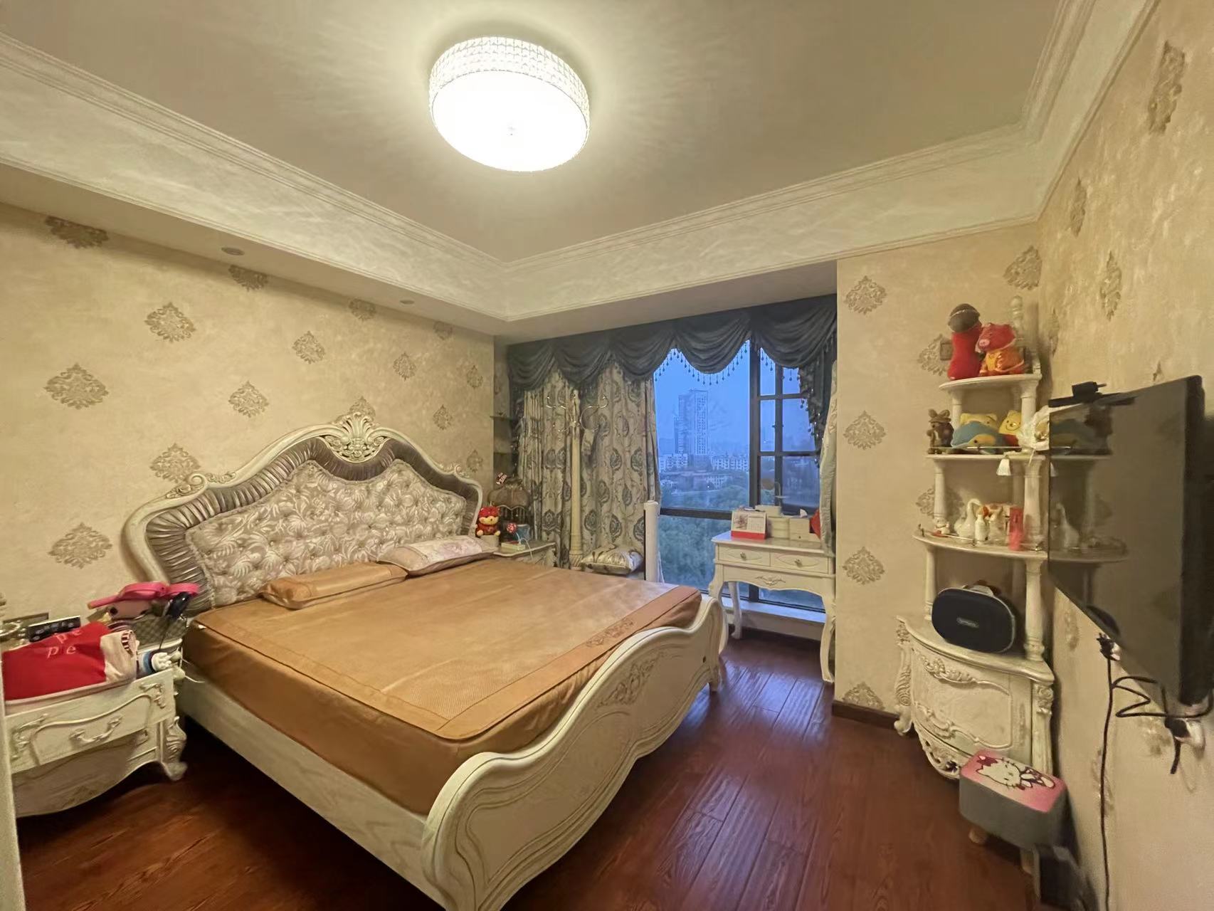 凯旋名门人民中路1006号 4室2厅2卫 128.0万 凯旋名门人民中路1006号 4室2厅2卫 128.0万室内图