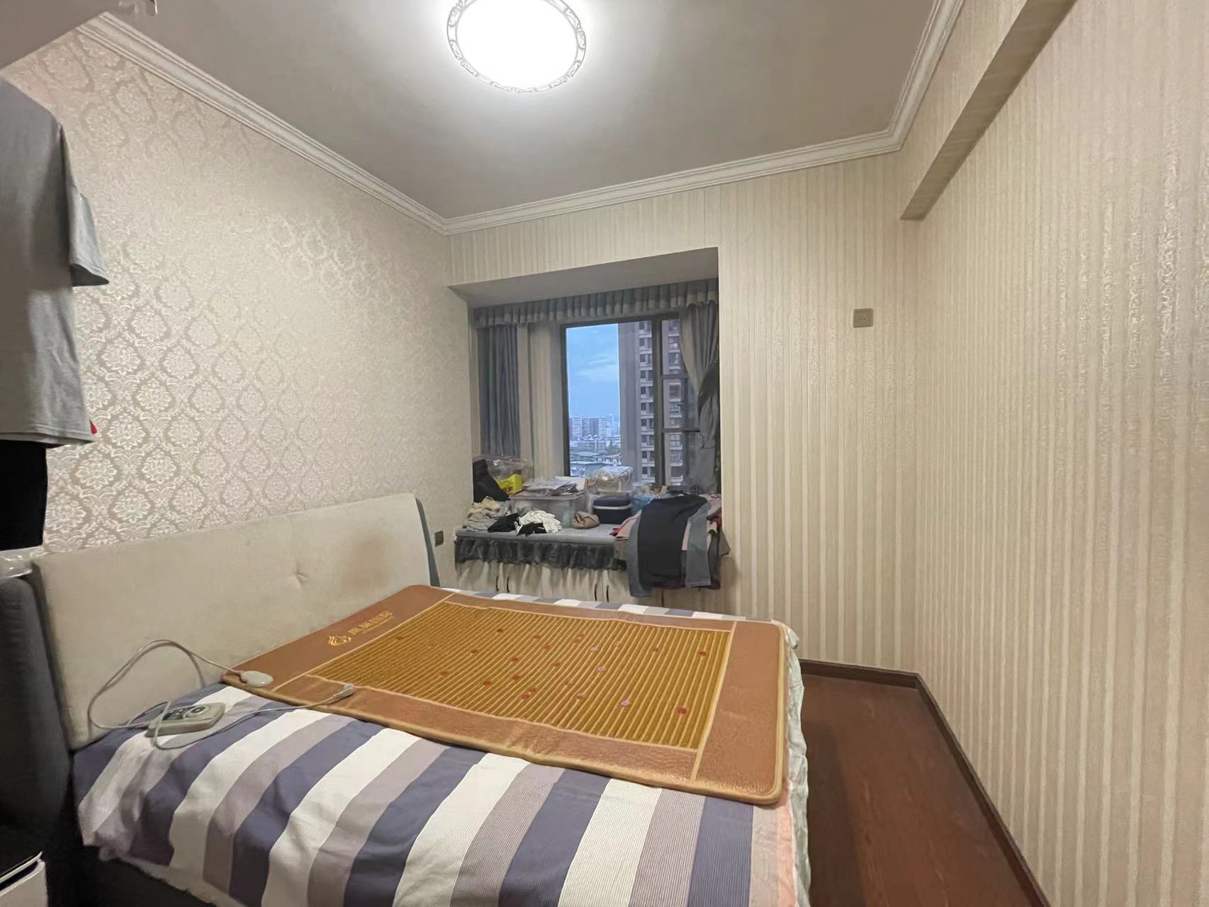 凯旋名门人民中路1006号 4室2厅2卫 128.0万 凯旋名门人民中路1006号 4室2厅2卫 128.0万室内图