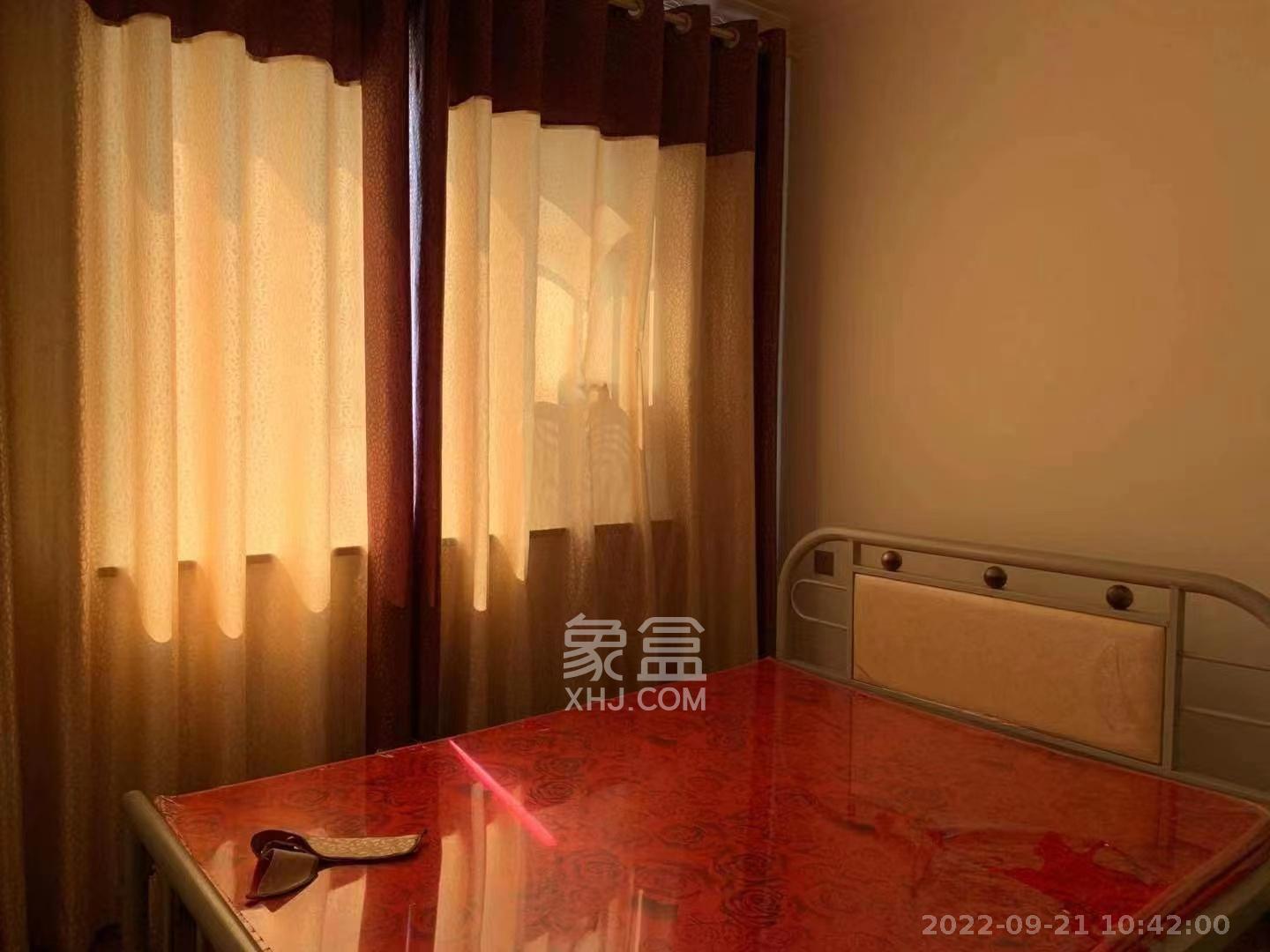 佛奥康桥水岸  3室2厅1卫   1500.00元/月室内图