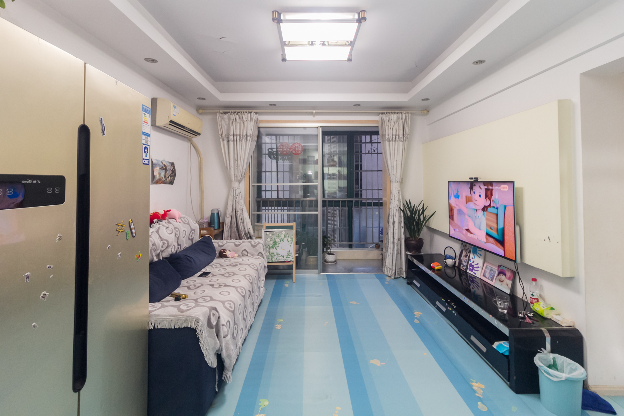 华天LOHO小镇  2室2厅1卫    36.7万 华天LOHO小镇  2室2厅1卫    36.7万客厅