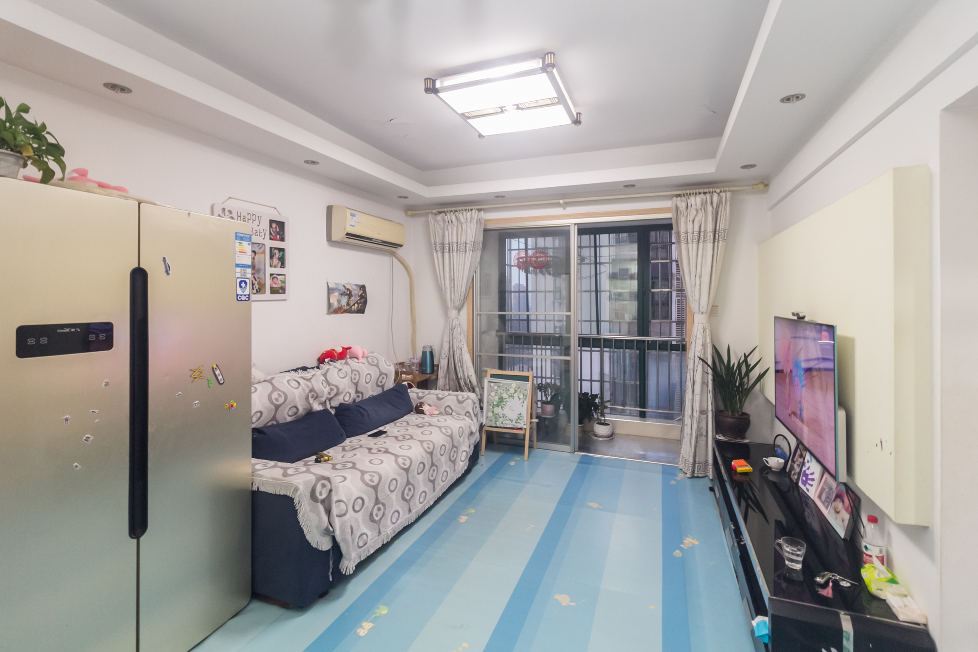 华天LOHO小镇  2室2厅1卫    36.7万 华天LOHO小镇  2室2厅1卫    36.7万客厅