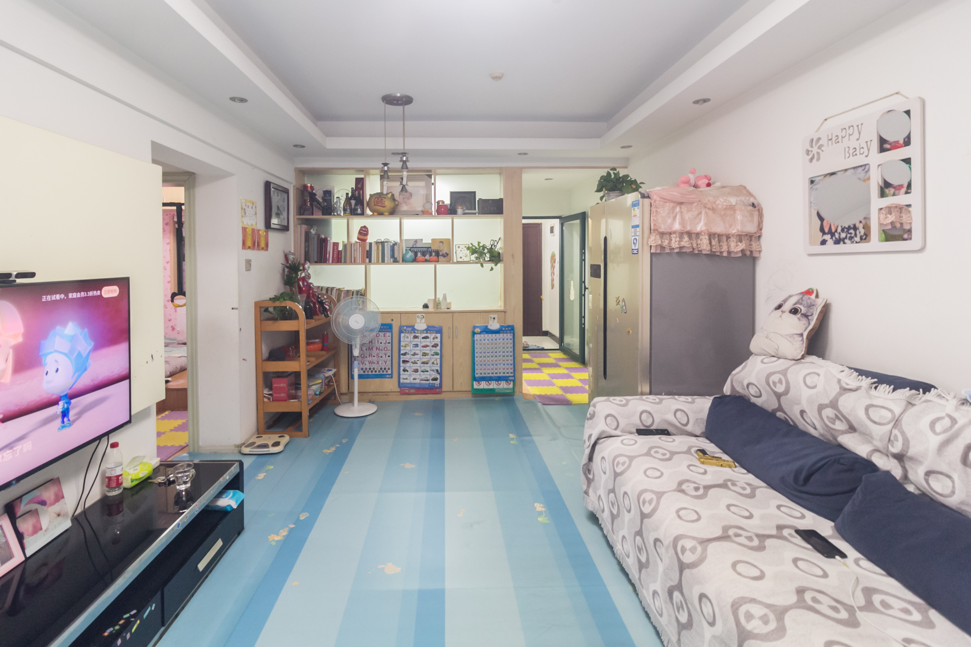 华天LOHO小镇  2室2厅1卫    36.7万 华天LOHO小镇  2室2厅1卫    36.7万客厅