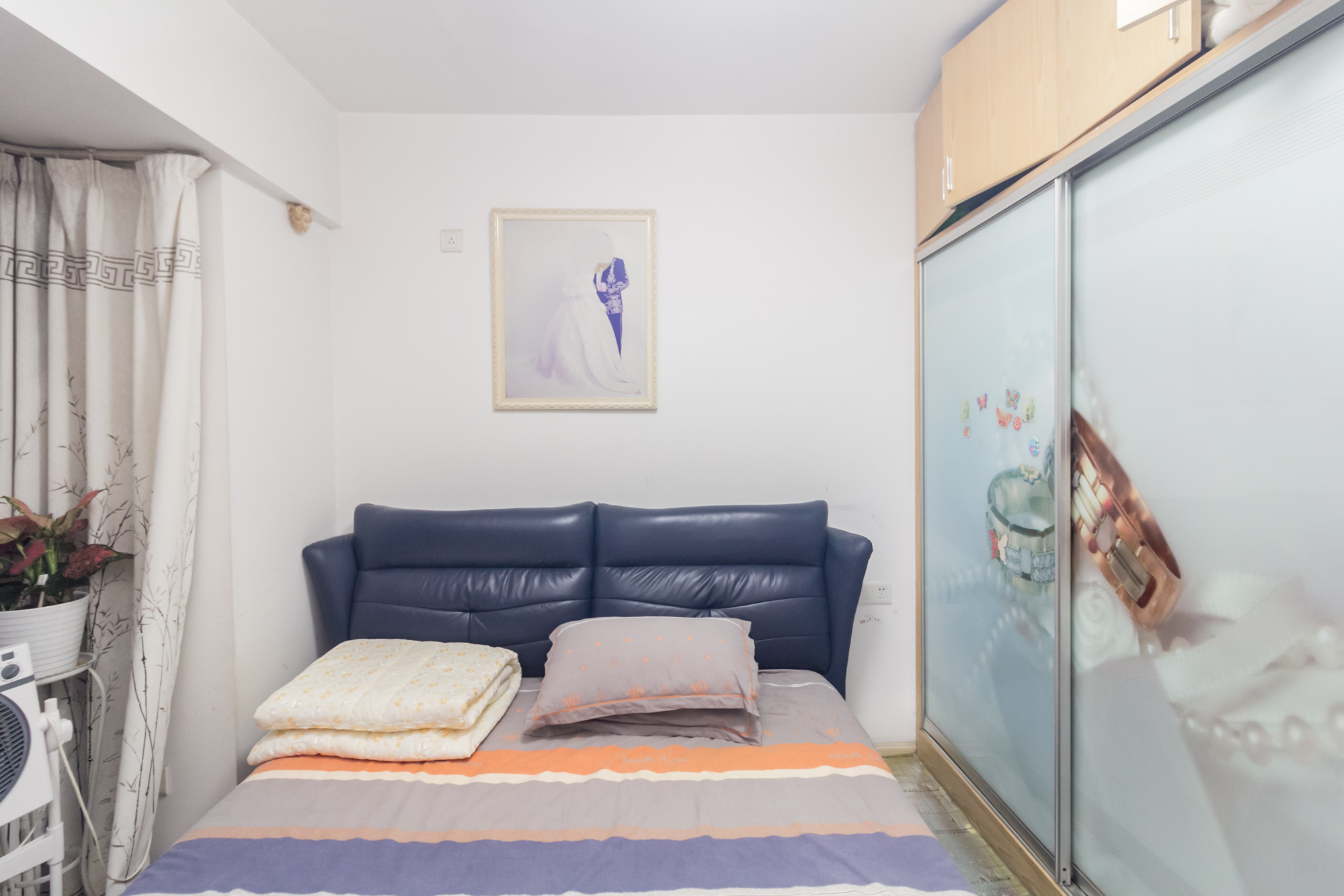 华天LOHO小镇  2室2厅1卫    36.7万 华天LOHO小镇  2室2厅1卫    36.7万卧室