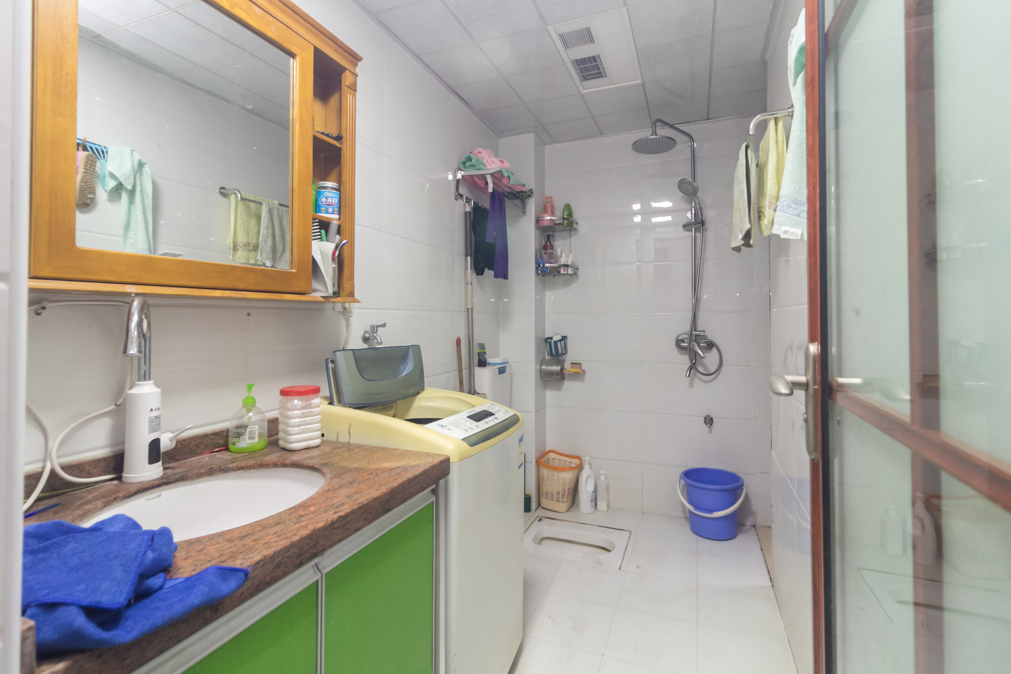 深业睿城  5室2厅2卫    236.64万 深业睿城  5室2厅2卫    236.64万卫生间