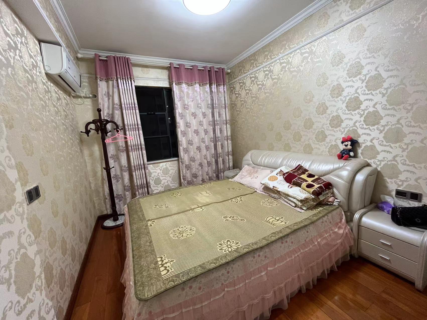 新桂广场 4室2厅2卫 116.0万 新桂广场 4室2厅2卫 116.0万室内图