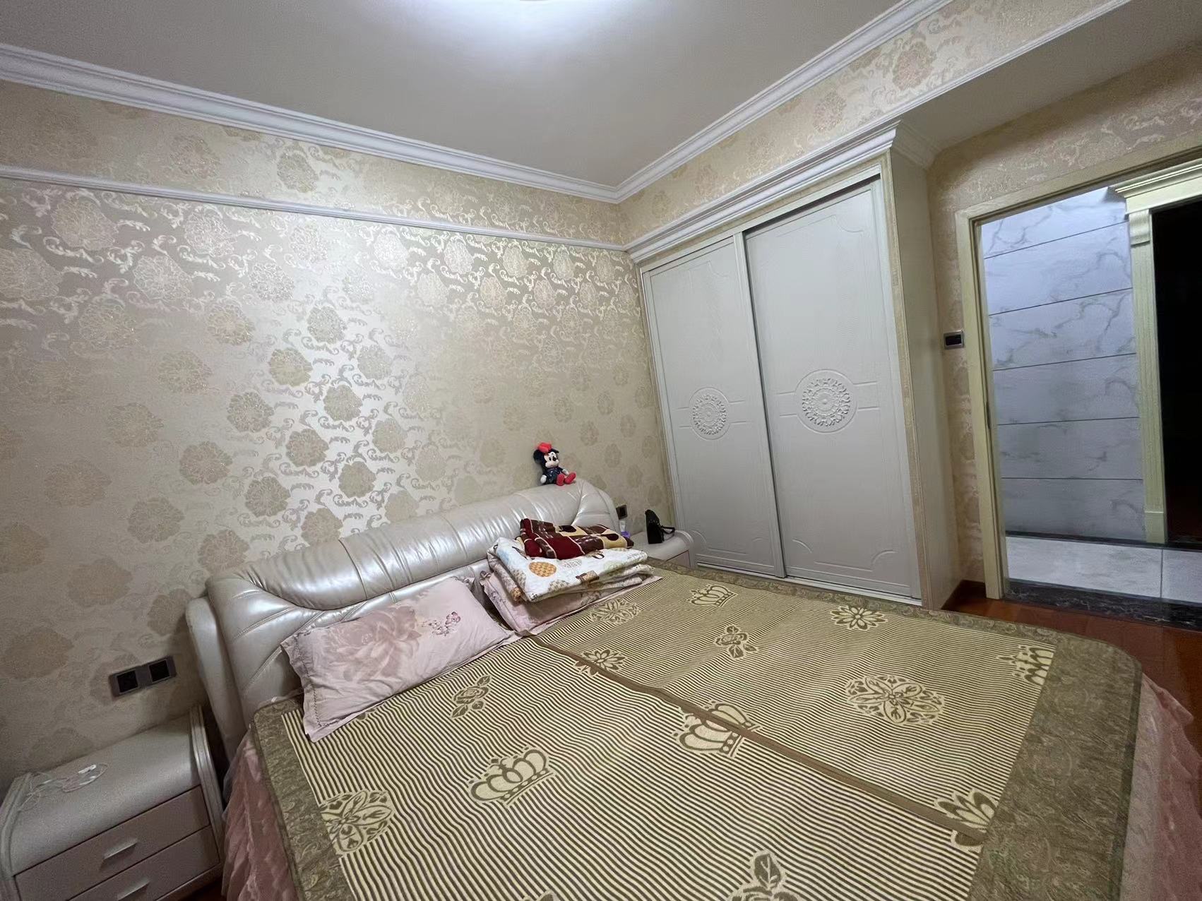 新桂广场 4室2厅2卫 116.0万 新桂广场 4室2厅2卫 116.0万室内图