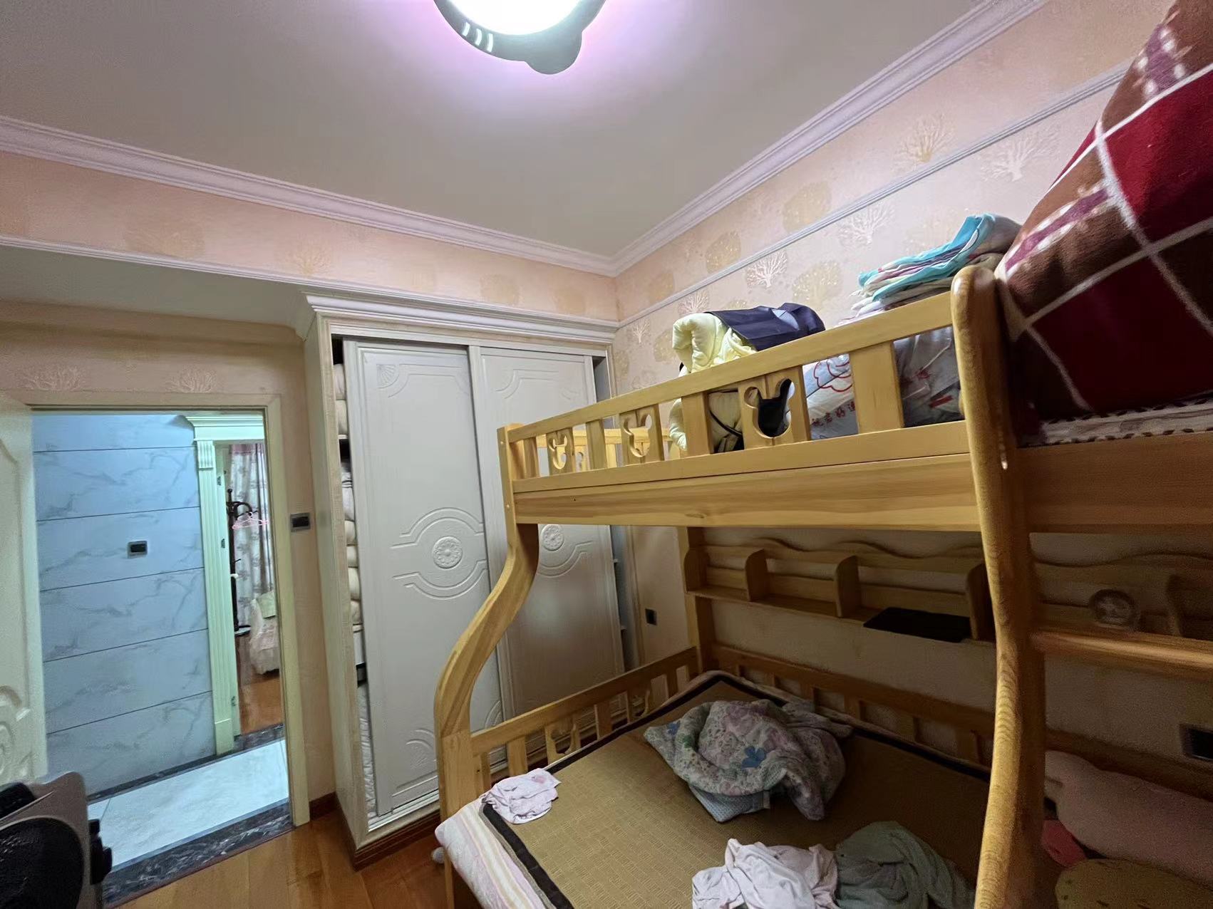 新桂广场 4室2厅2卫 116.0万 新桂广场 4室2厅2卫 116.0万室内图