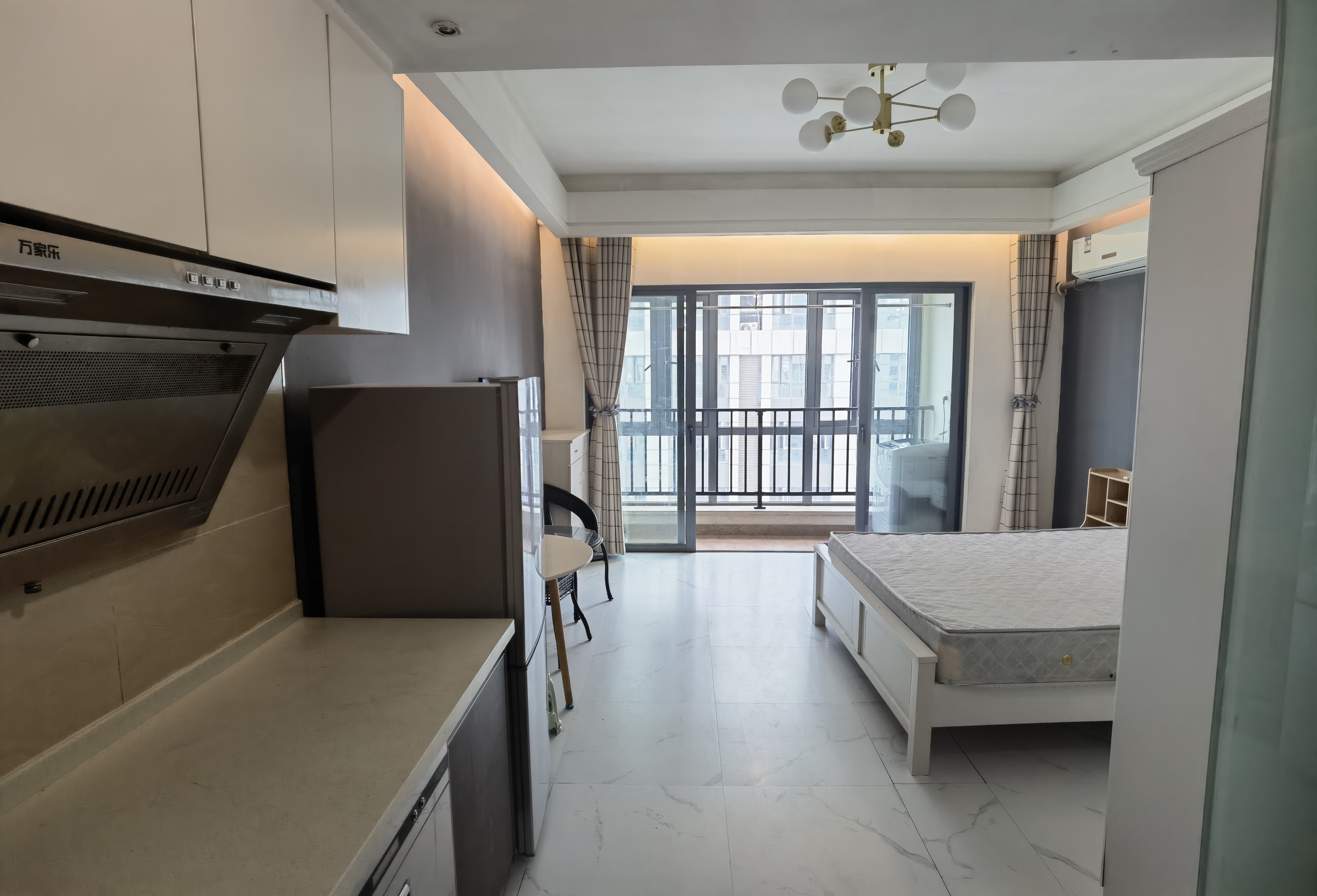 大汉希尔顿 1室1厅1卫 32.8万 大汉希尔顿 1室1厅1卫 32.8万室内图