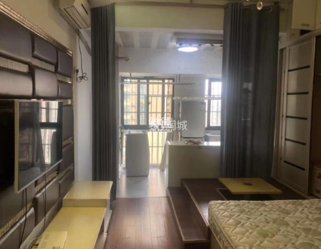 中建岳阳中心 1室1厅1卫 1600.00元/月 中建岳阳中心 1室1厅1卫 1600.00元/月室内图