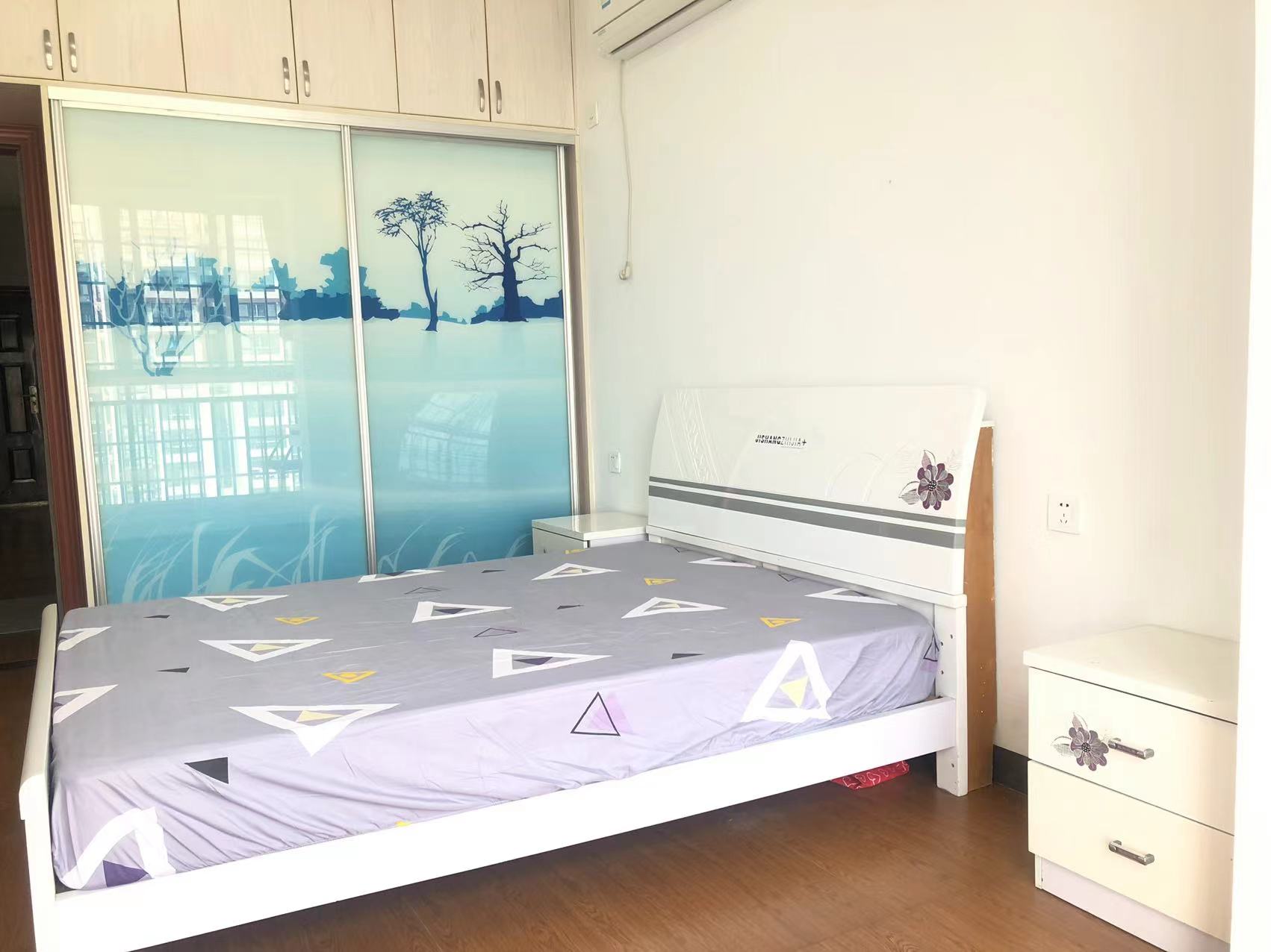 先锋银座  1室1厅1卫   1400.00元/月室内图