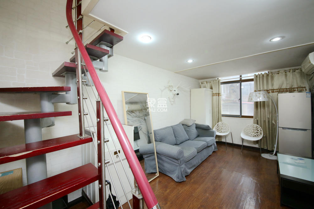 铂宫  1室1厅1卫    30.0万