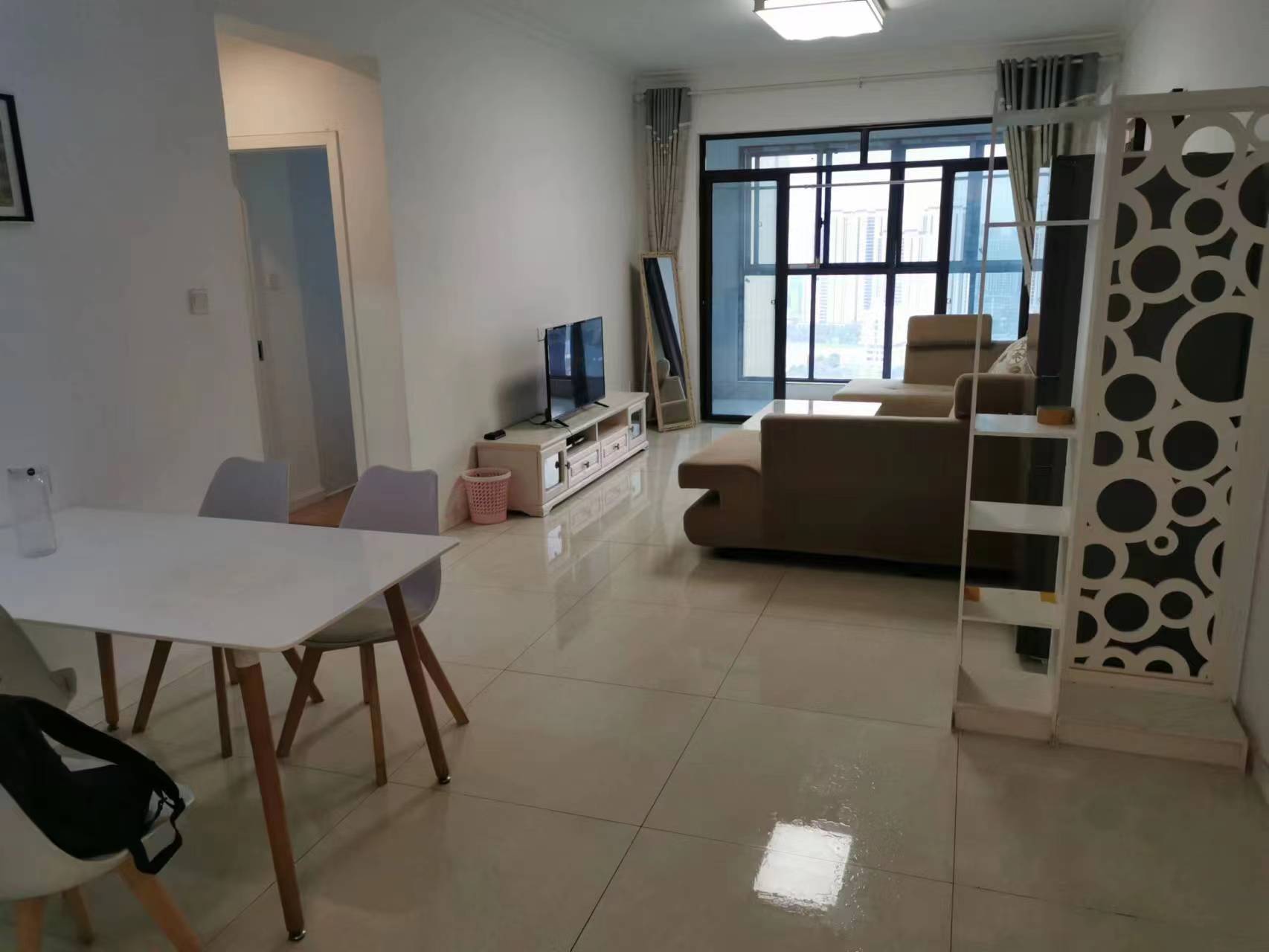 经世龙城 2室2厅1卫 70.0万 经世龙城 2室2厅1卫 70.0万室内图