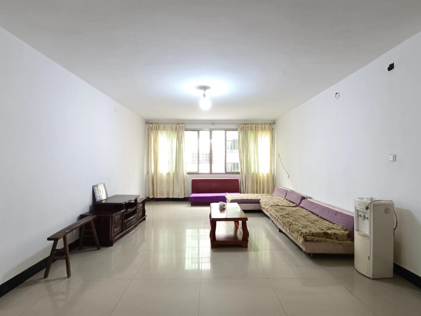 蒸湘世纪城拆迁楼(同心苑) 3室2厅1卫 1300.00元/月 蒸湘世纪城拆迁楼(同心苑) 3室2厅1卫 1300.00元/月室内图