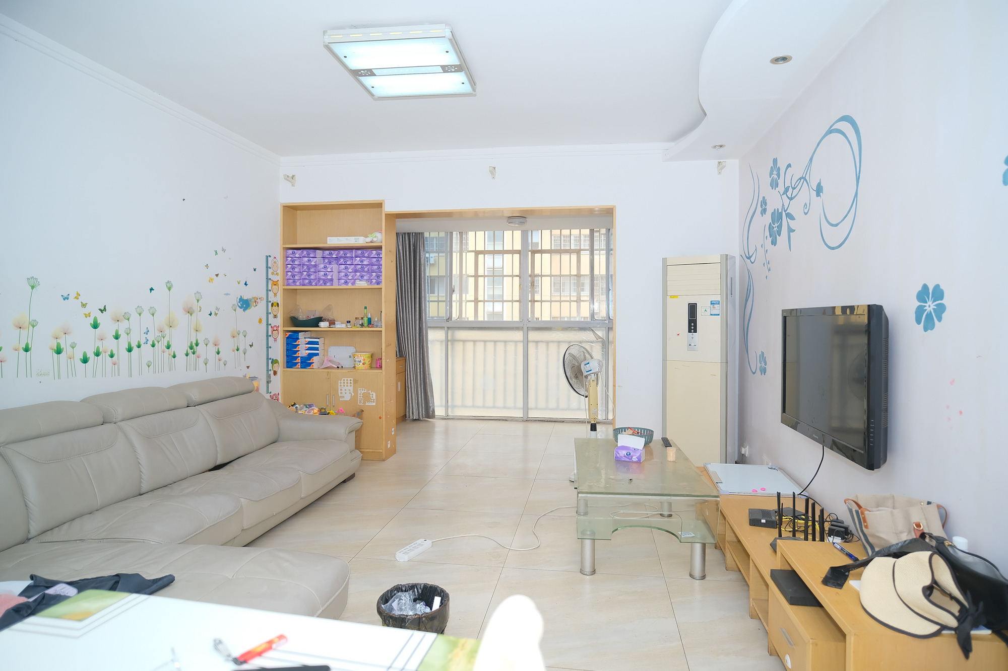 万丽景园 2室2厅1卫 48.0万 万丽景园 2室2厅1卫 48.0万客厅