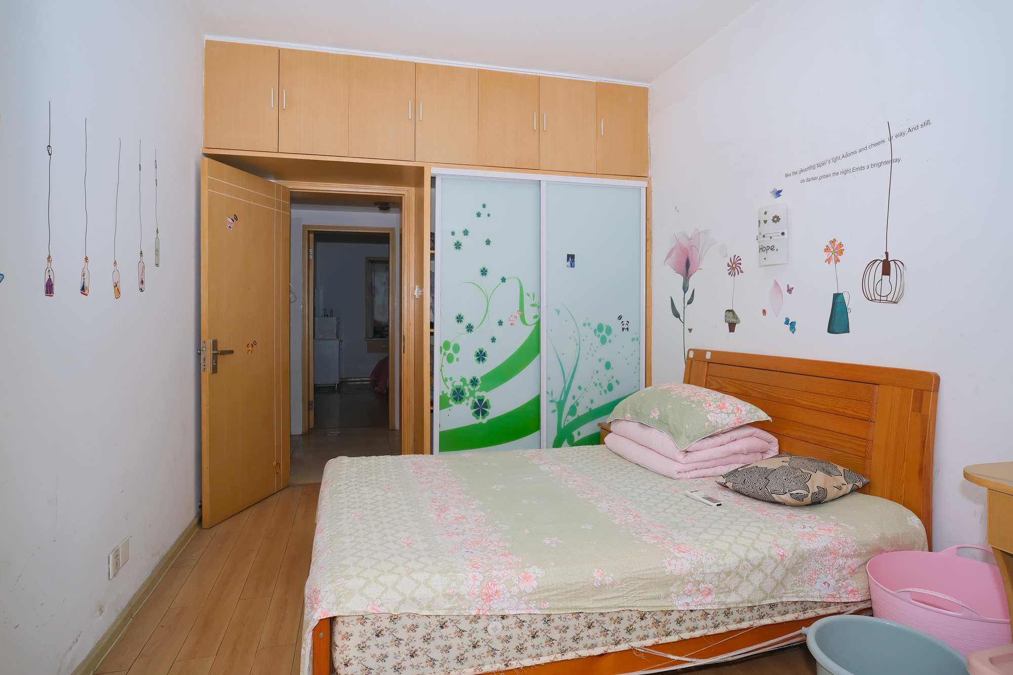 万丽景园 2室2厅1卫 48.0万 万丽景园 2室2厅1卫 48.0万卧室